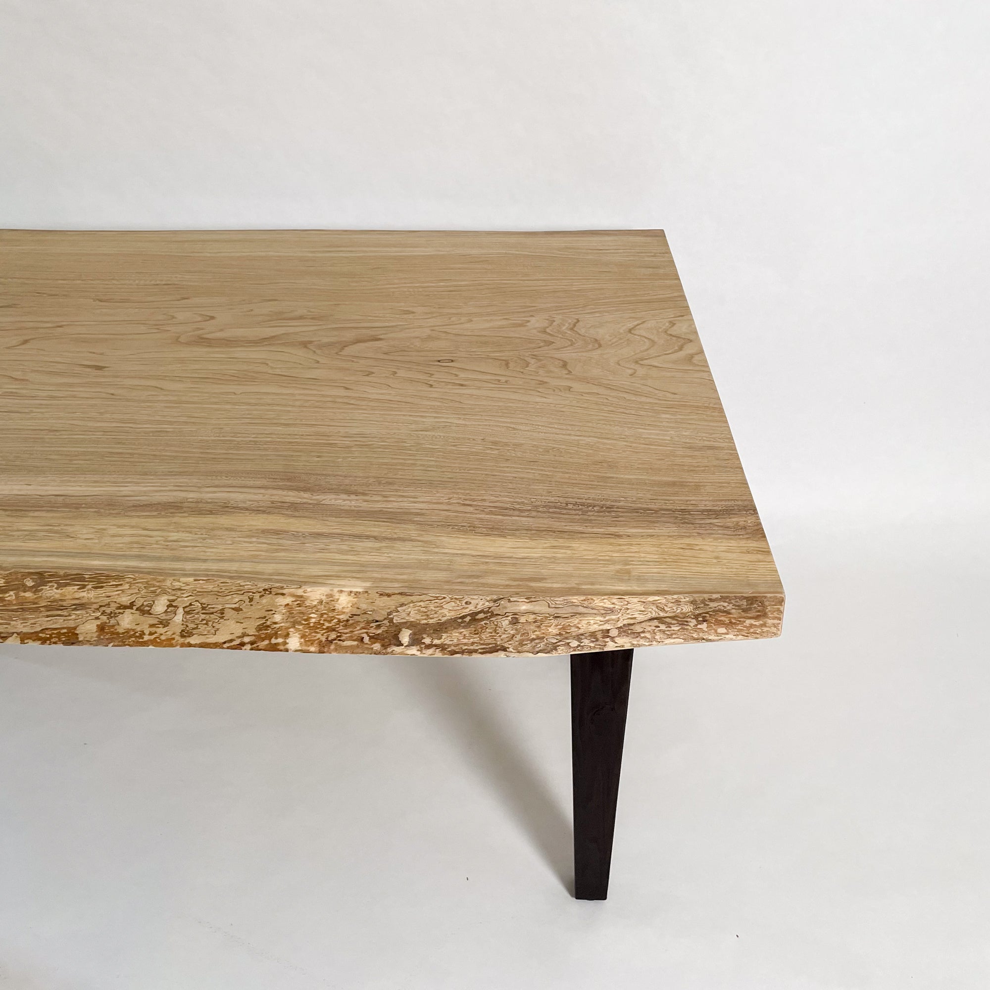 KIDOMEIMOKU 栓一枚板ダイニングテーブル｜140cm(4人掛け) – 【公式