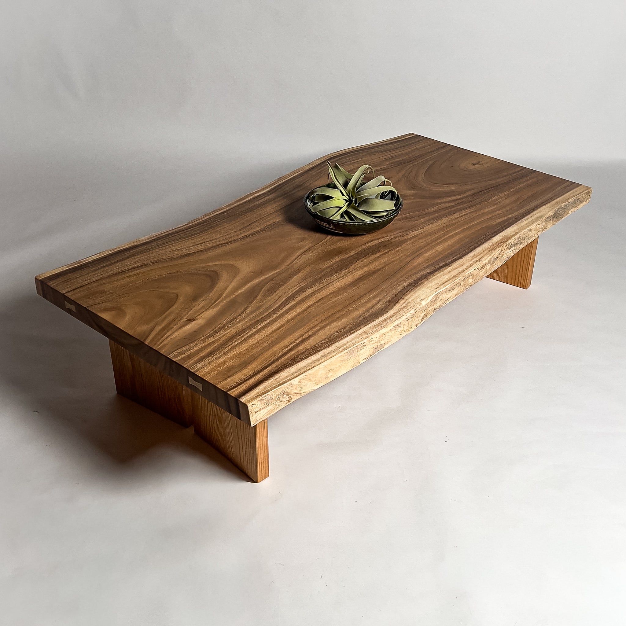 一枚板 天板材 厚さ4cm 奥行166.8㎝ 幅99.5cm 改造　工作台　天然木 高級銘木 ダイニングテーブル 座卓 無垢材 公式】KIDO MEIMOKU（鬼童銘木）｜一枚板テーブル・ソファ専門店