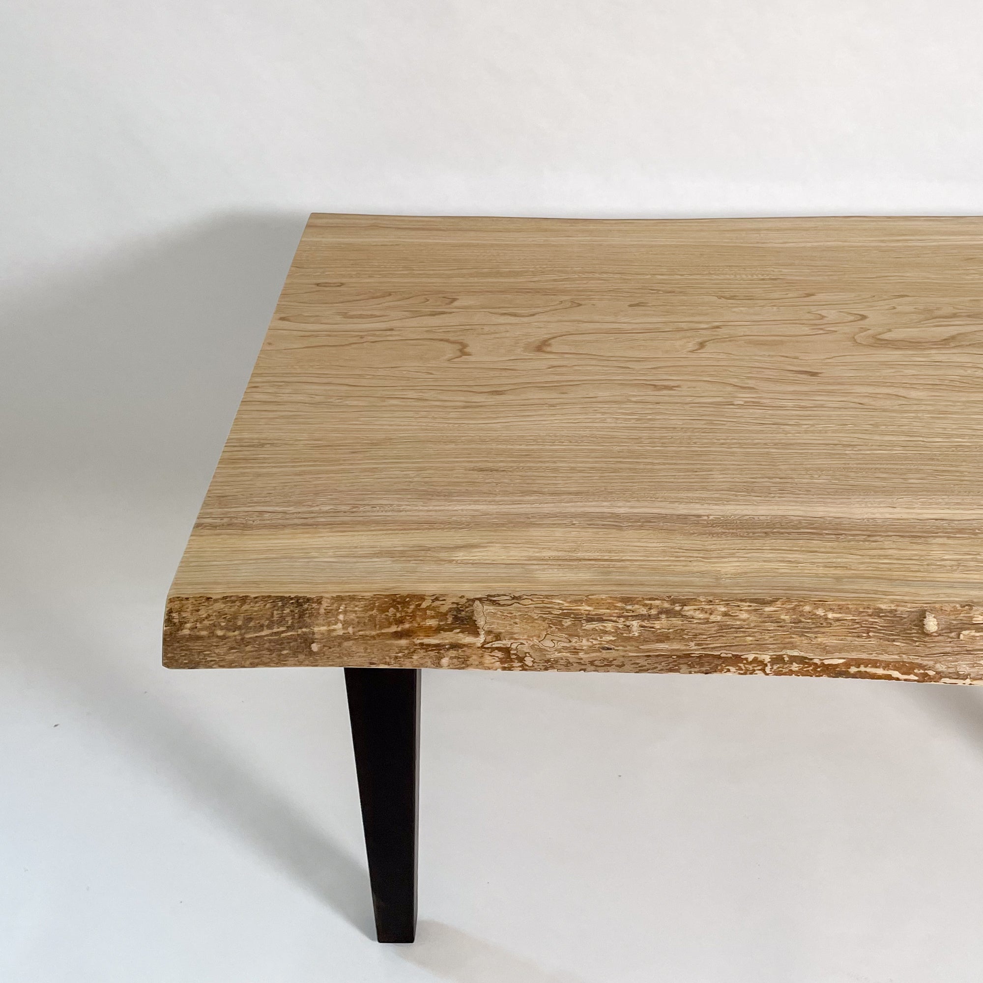 KIDOMEIMOKU 栓一枚板ダイニングテーブル｜140cm(4人掛け) – 【公式