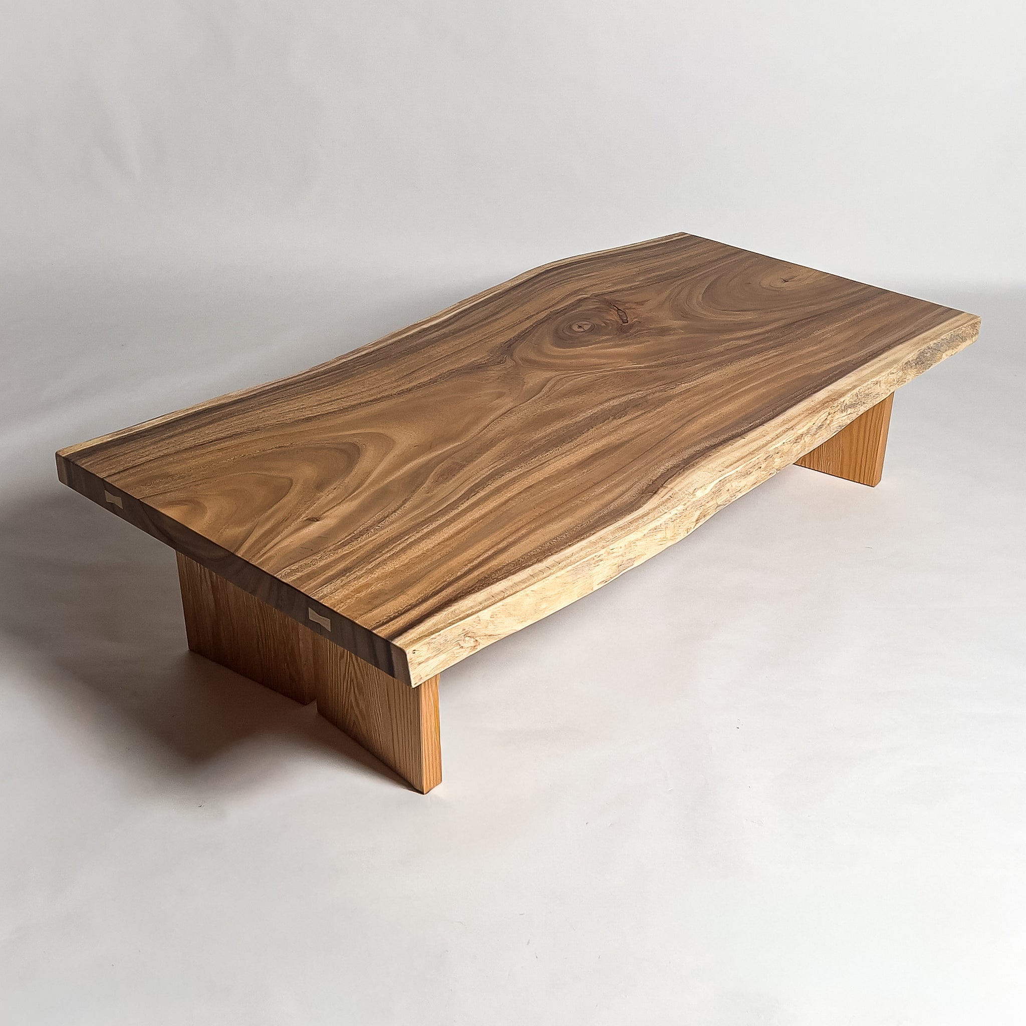 No.2138　モンキーポッド/一枚板リビングテーブル