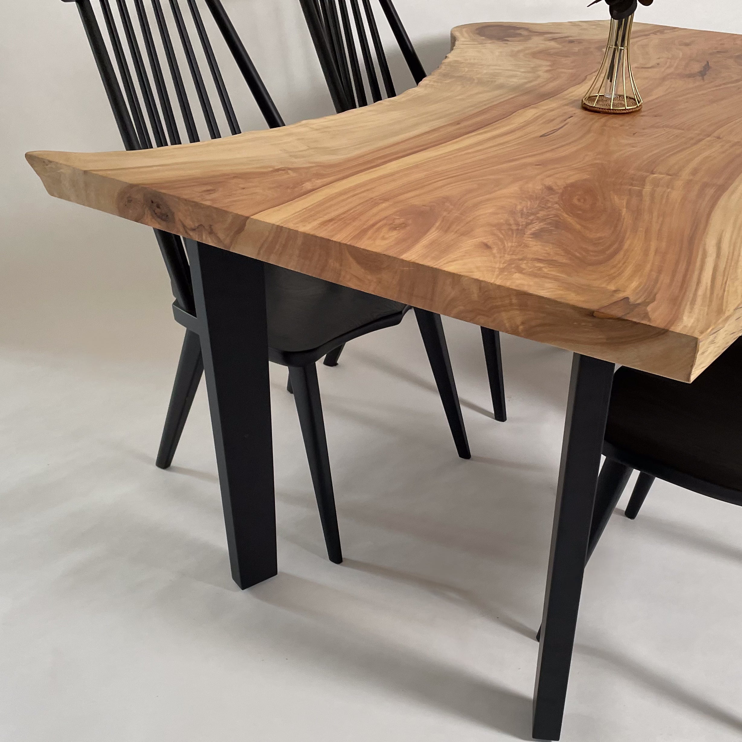 No.1958　栃（とち）/一枚板ダイニングテーブル