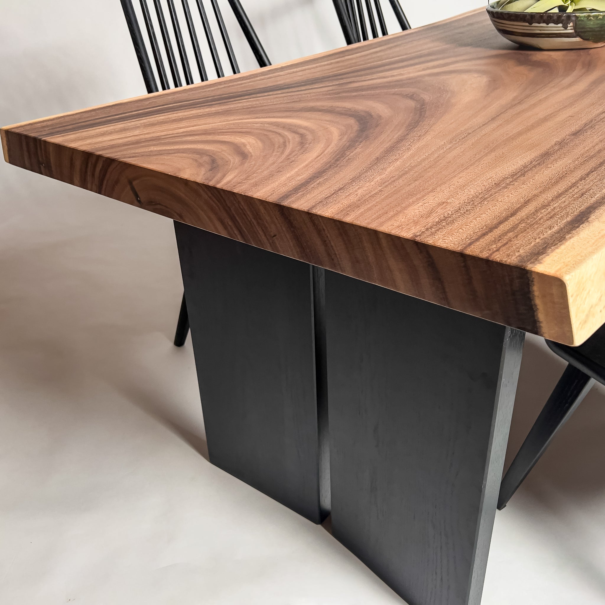 No.2157　モンキーポッド/一枚板ダイニングテーブル