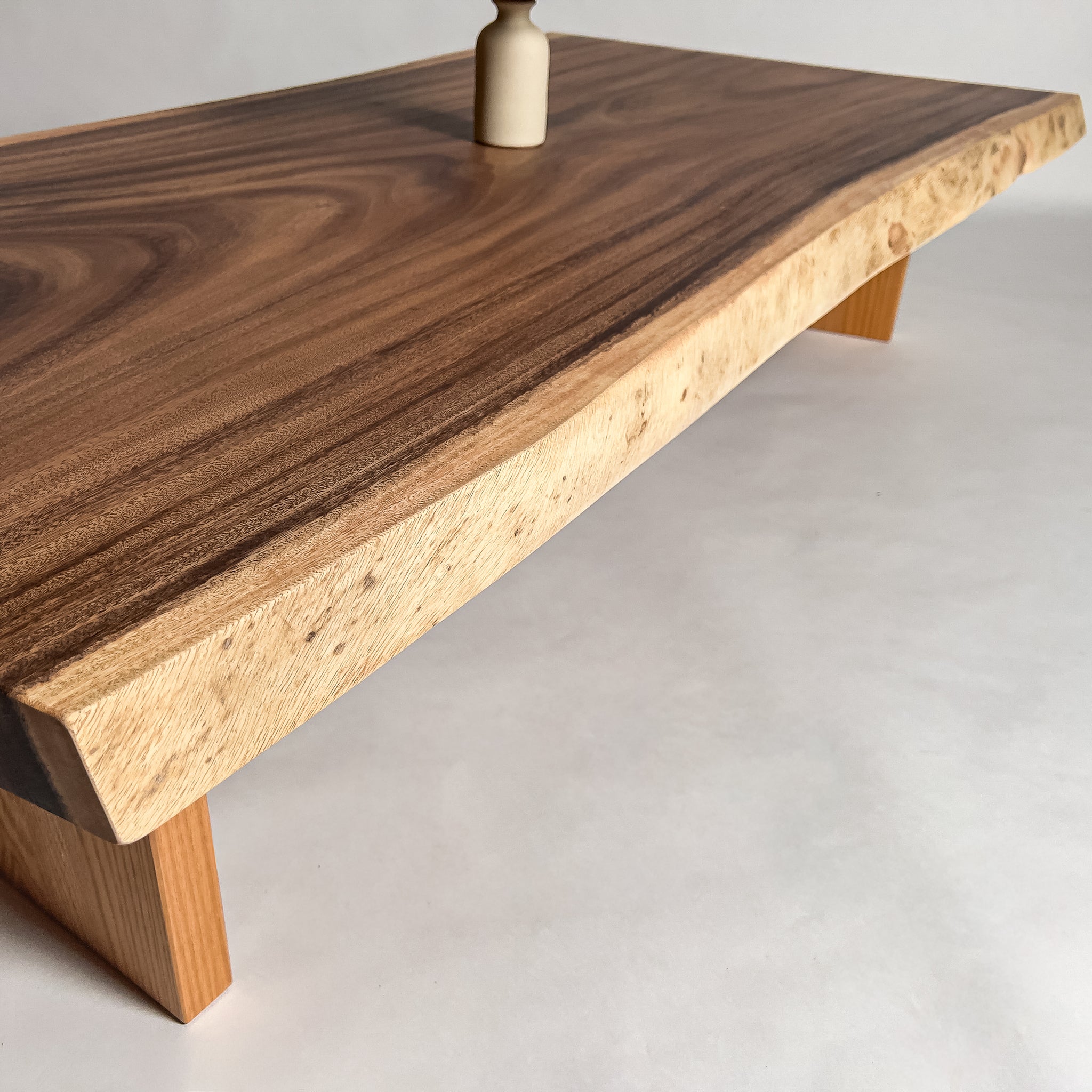 No.2157　モンキーポッド/一枚板座卓