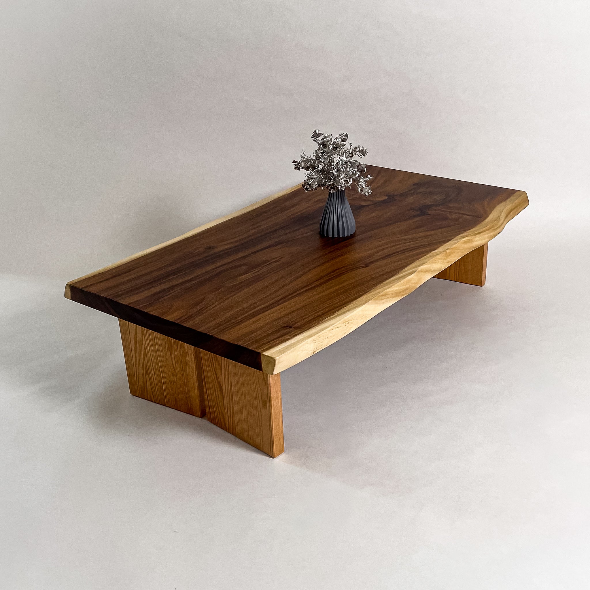 KIDOMEIMOKU モンキーポッド一枚板リビングテーブル｜150cm(4人掛け