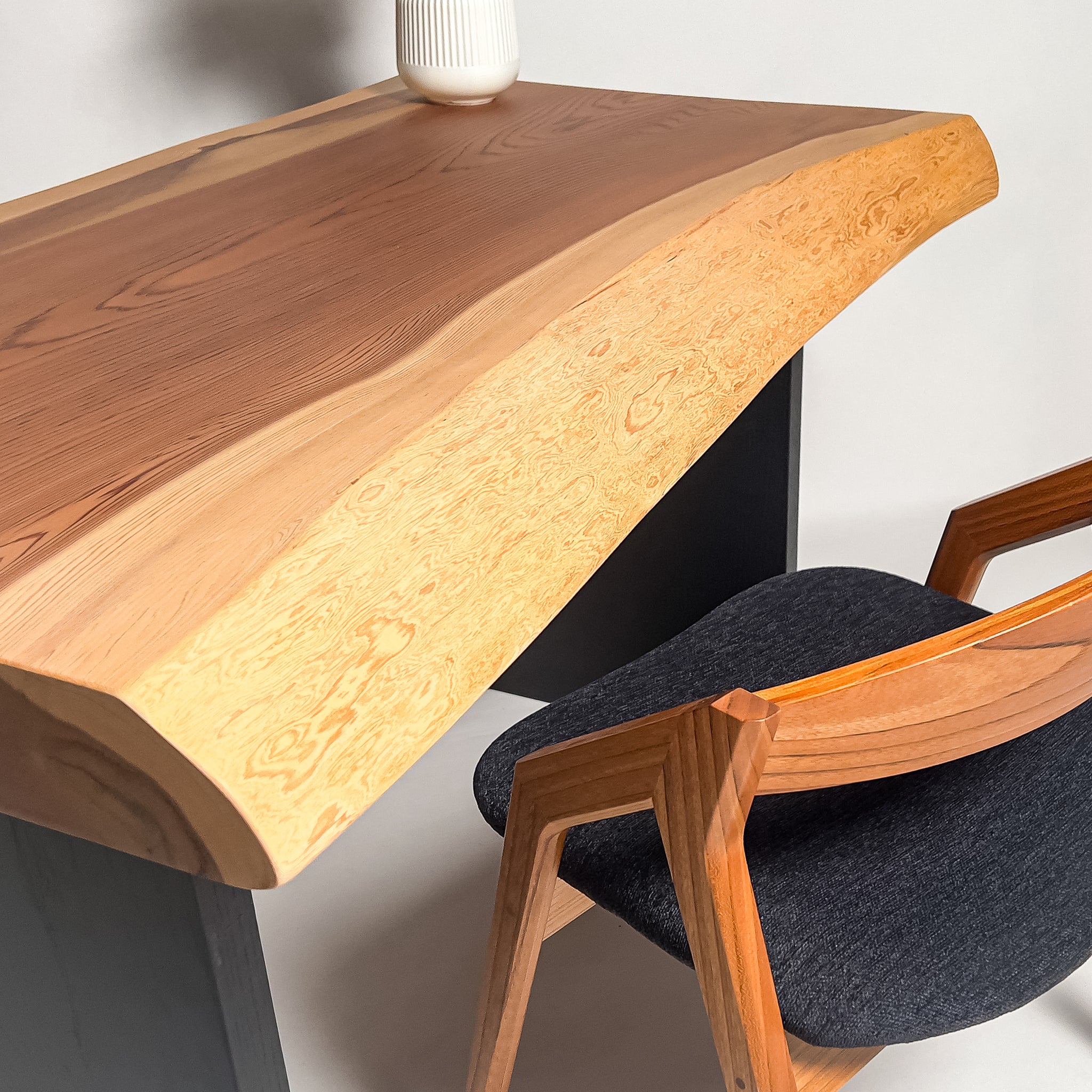 No.1610　吉野杉/一枚板デスク