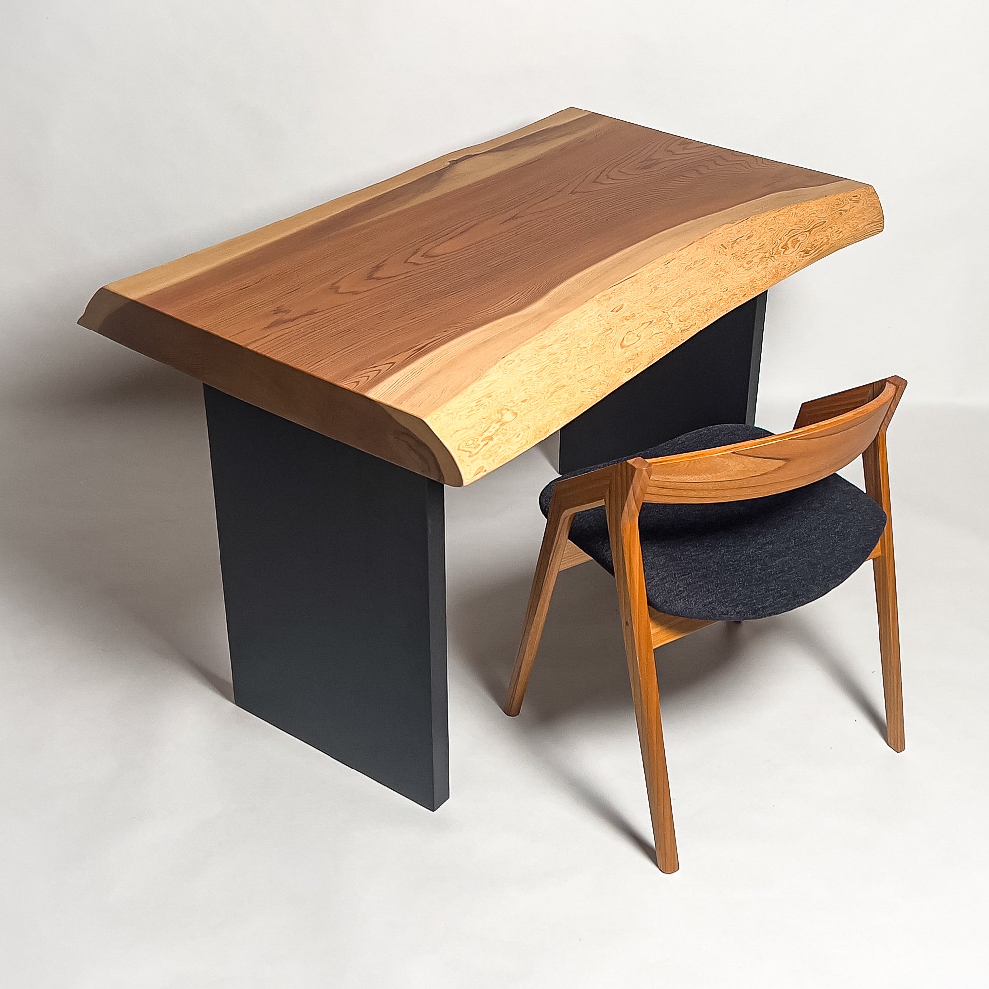 No.1610　吉野杉/一枚板デスク