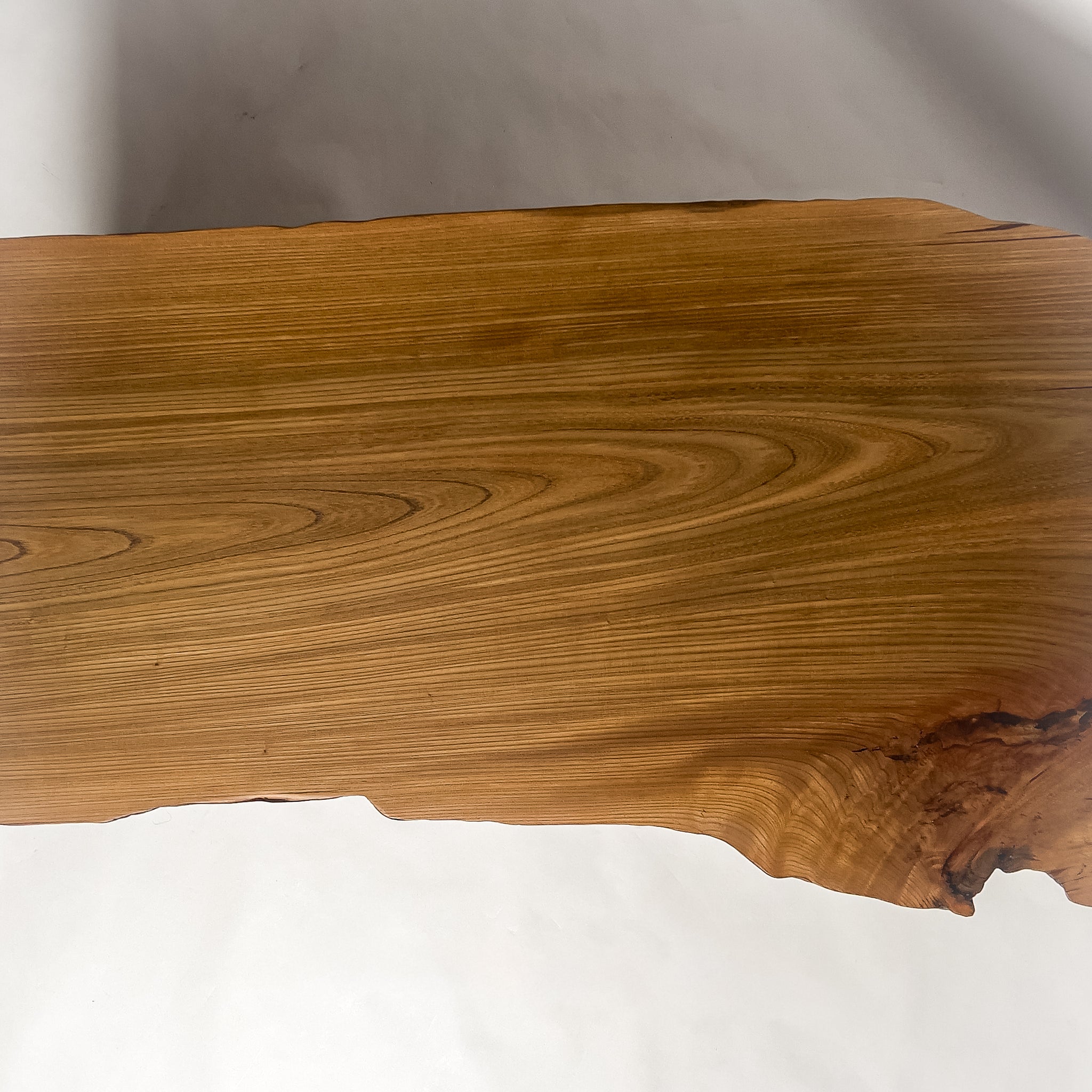 公式】KIDO MEIMOKU（鬼童銘木）｜一枚板テーブル・ソファ専門店