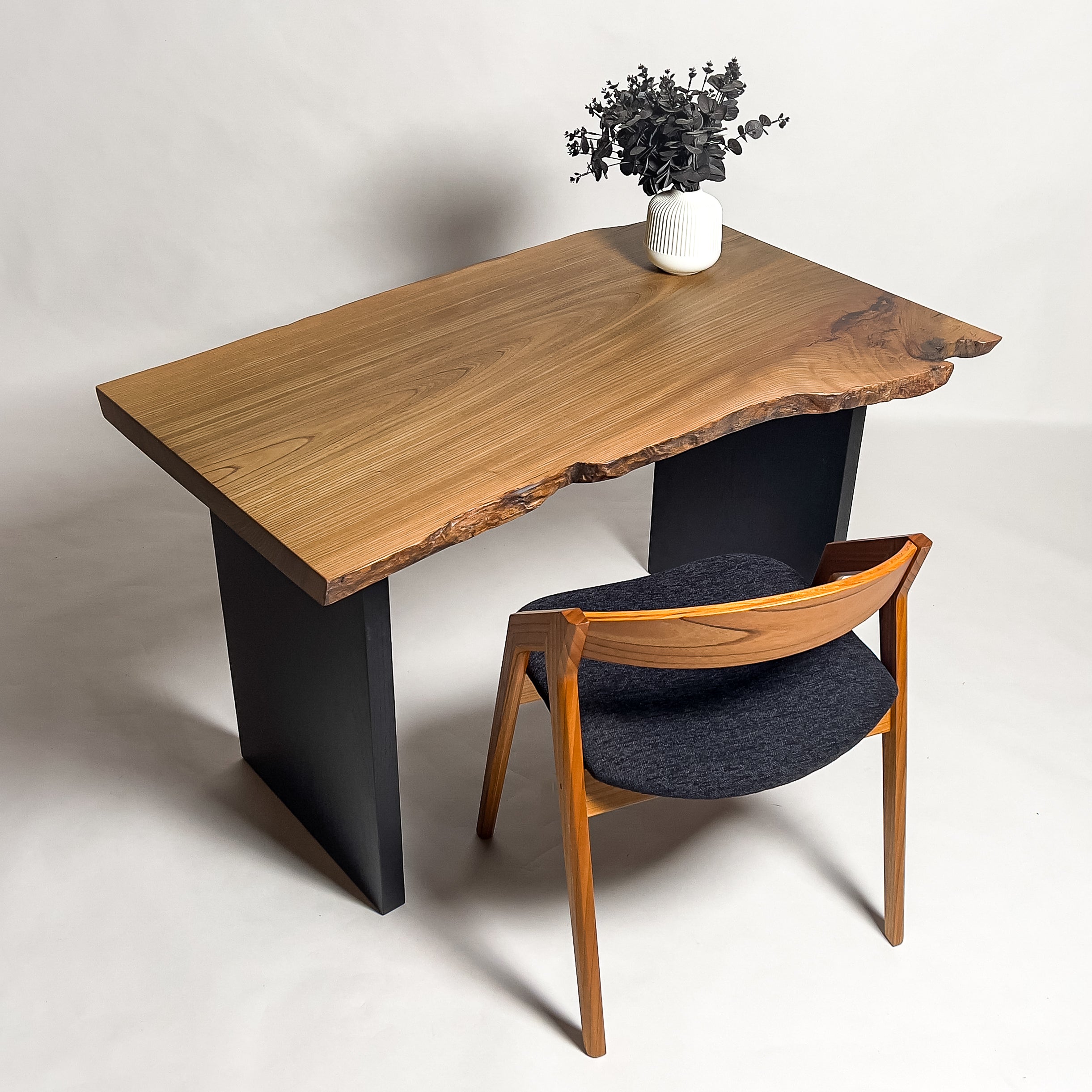 No.2068　神代欅/一枚板ダイニングテーブル