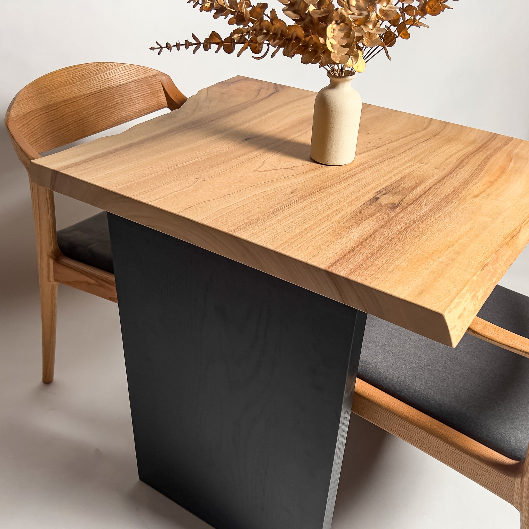 No.2097　楠（くす）/一枚板ダイニングテーブル