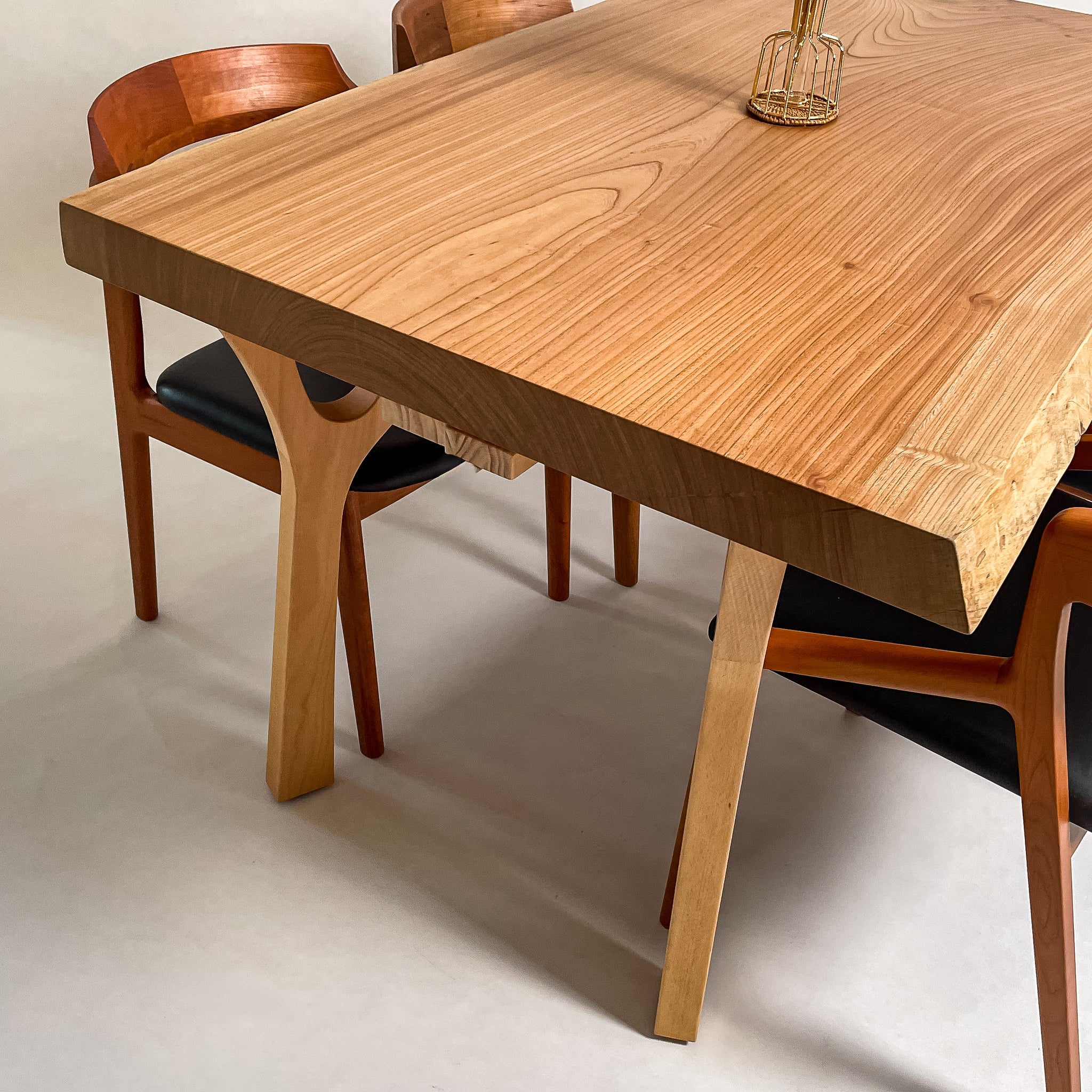 No.2060　欅（けやき）/一枚板ダイニングテーブル