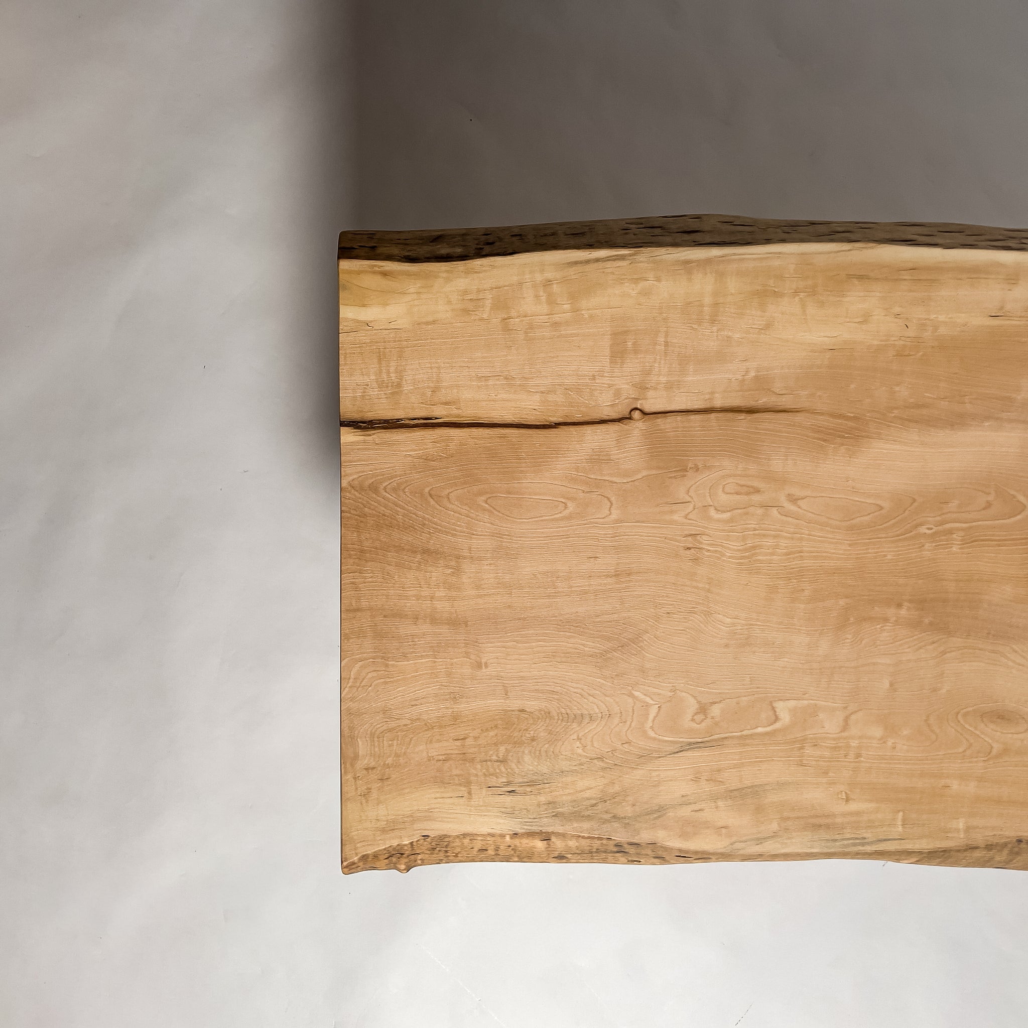 No.2101　栃（とち）/一枚板ローテーブル