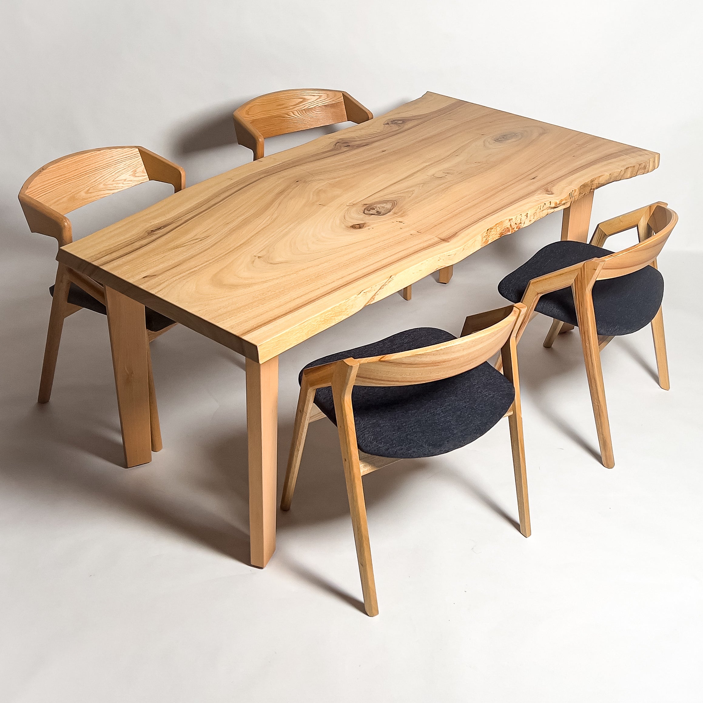 No.2094　楠（くす）/一枚板ダイニングテーブル