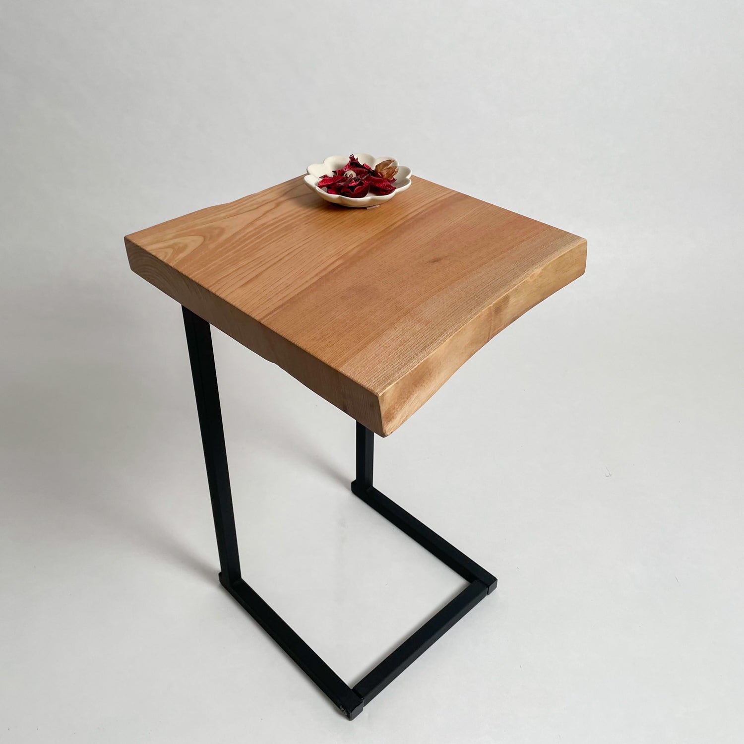 あっきーお工房のテーブルけやきの一枚板テーブル　ローテーブル  サイドテーブル