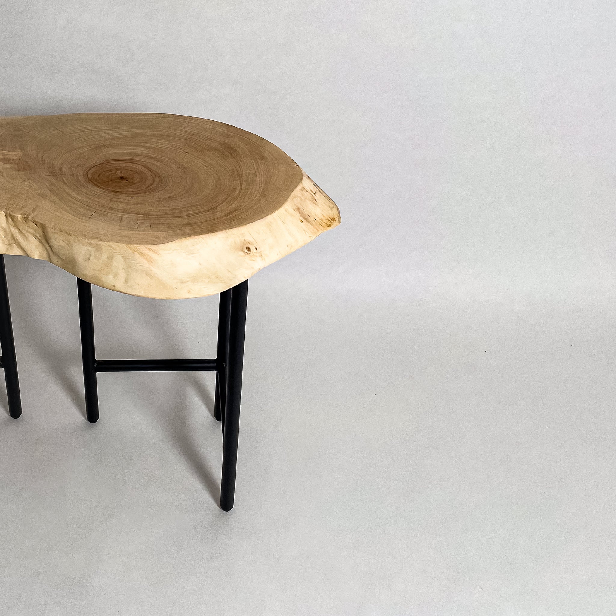 No.2049　栃（とち）/一枚板デスク