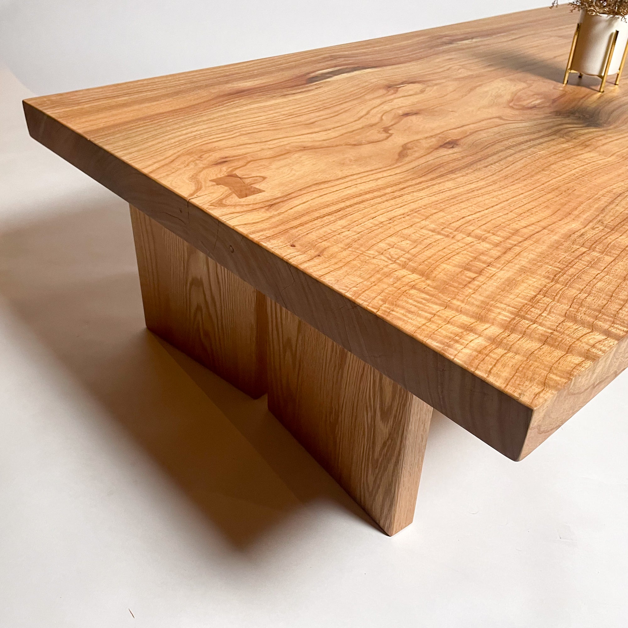 KIDOMEIMOKU センダン一枚板リビングテーブル｜151cm(4人掛け