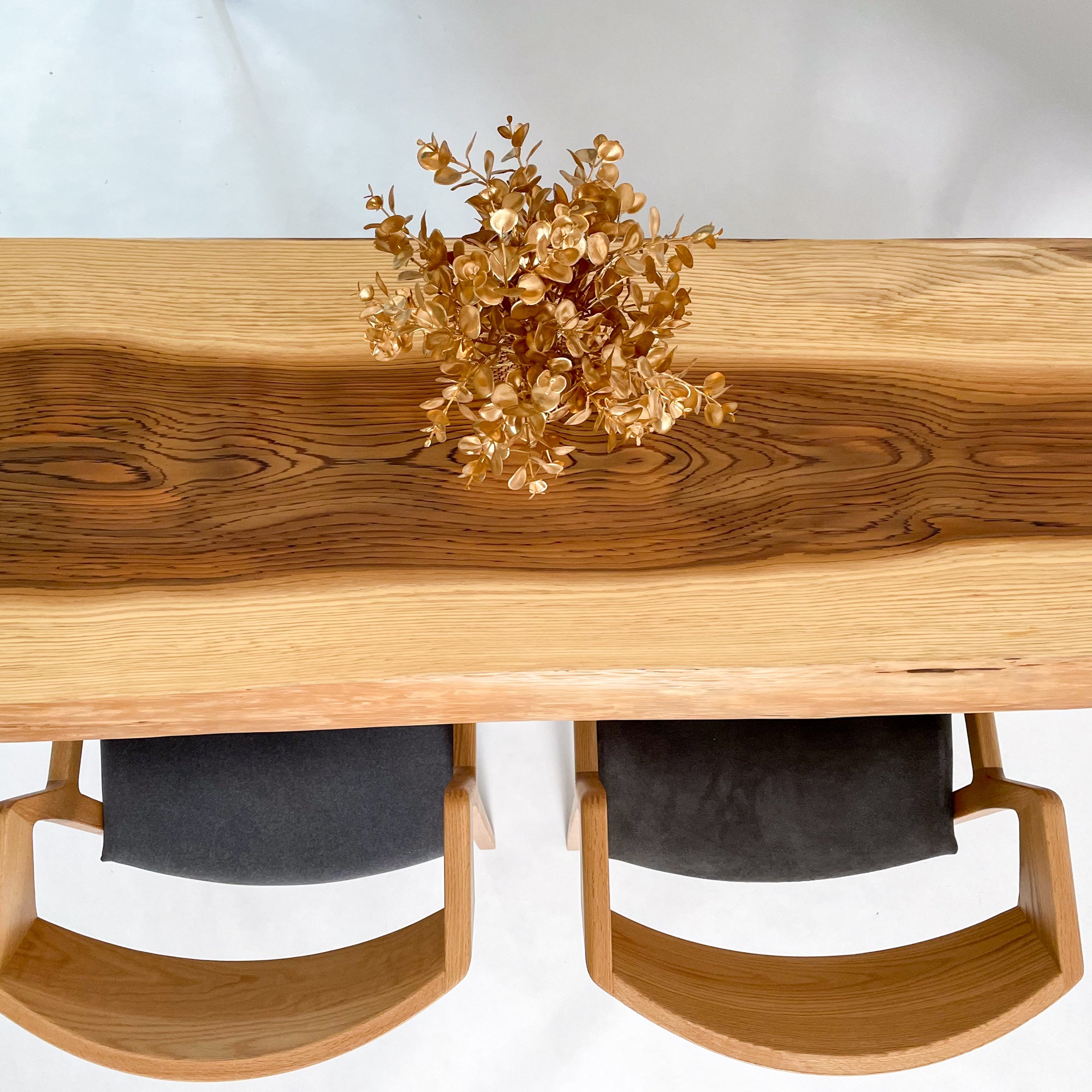 KIDOMEIMOKU 黒杉一枚板カウンター｜150cm(2人掛け) – 【公式】鬼童