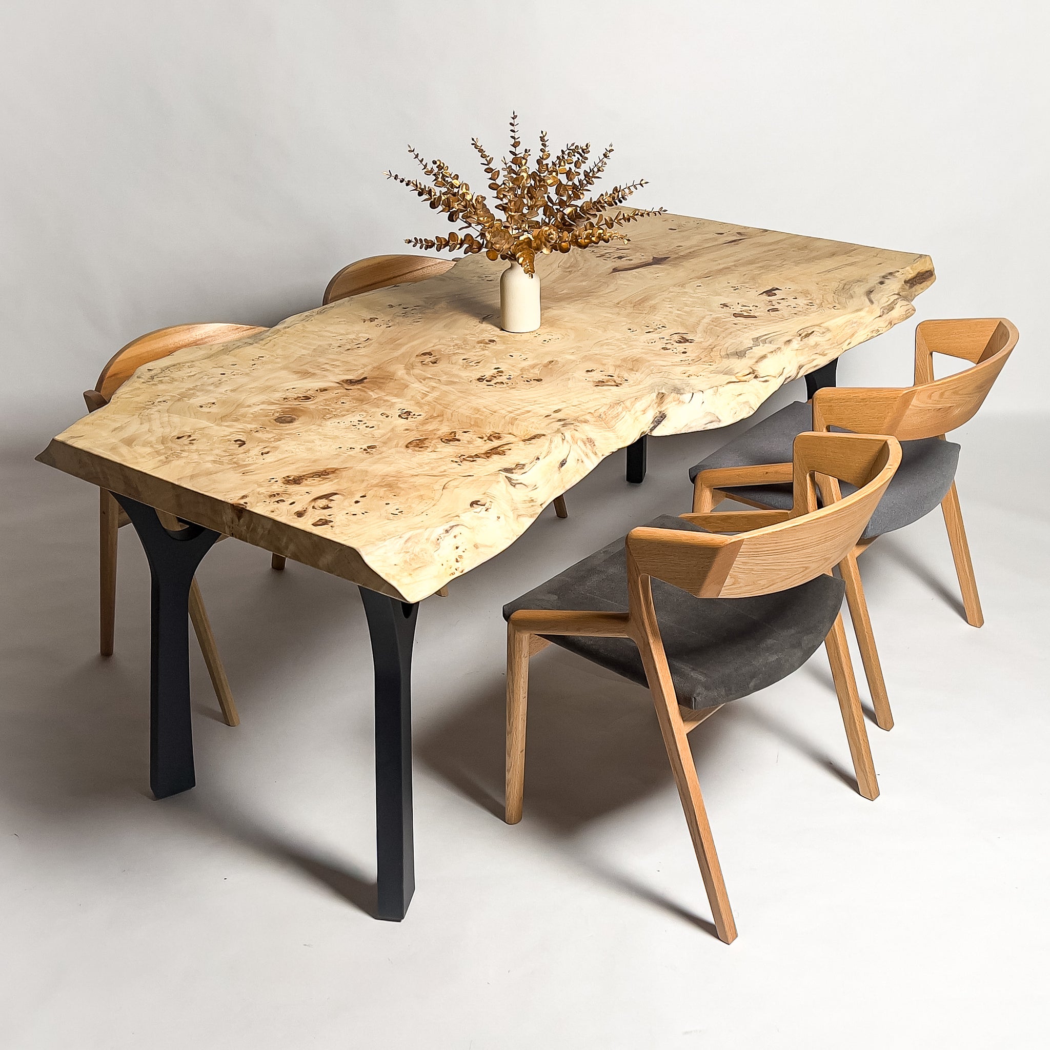 公式】KIDO MEIMOKU（鬼童銘木）｜一枚板テーブル・ソファ専門店