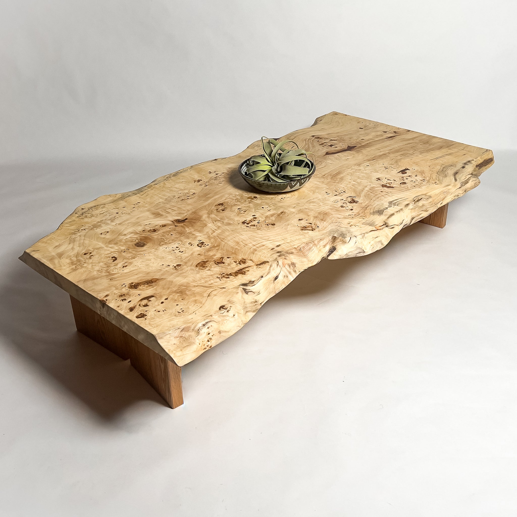 公式】KIDO MEIMOKU（鬼童銘木）｜一枚板テーブル・ソファ専門店