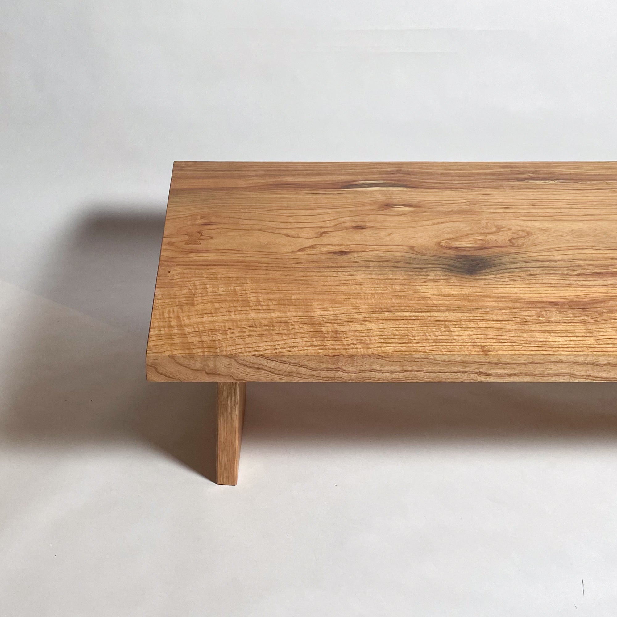 KIDOMEIMOKU センダン一枚板リビングテーブル｜151cm(4人掛け