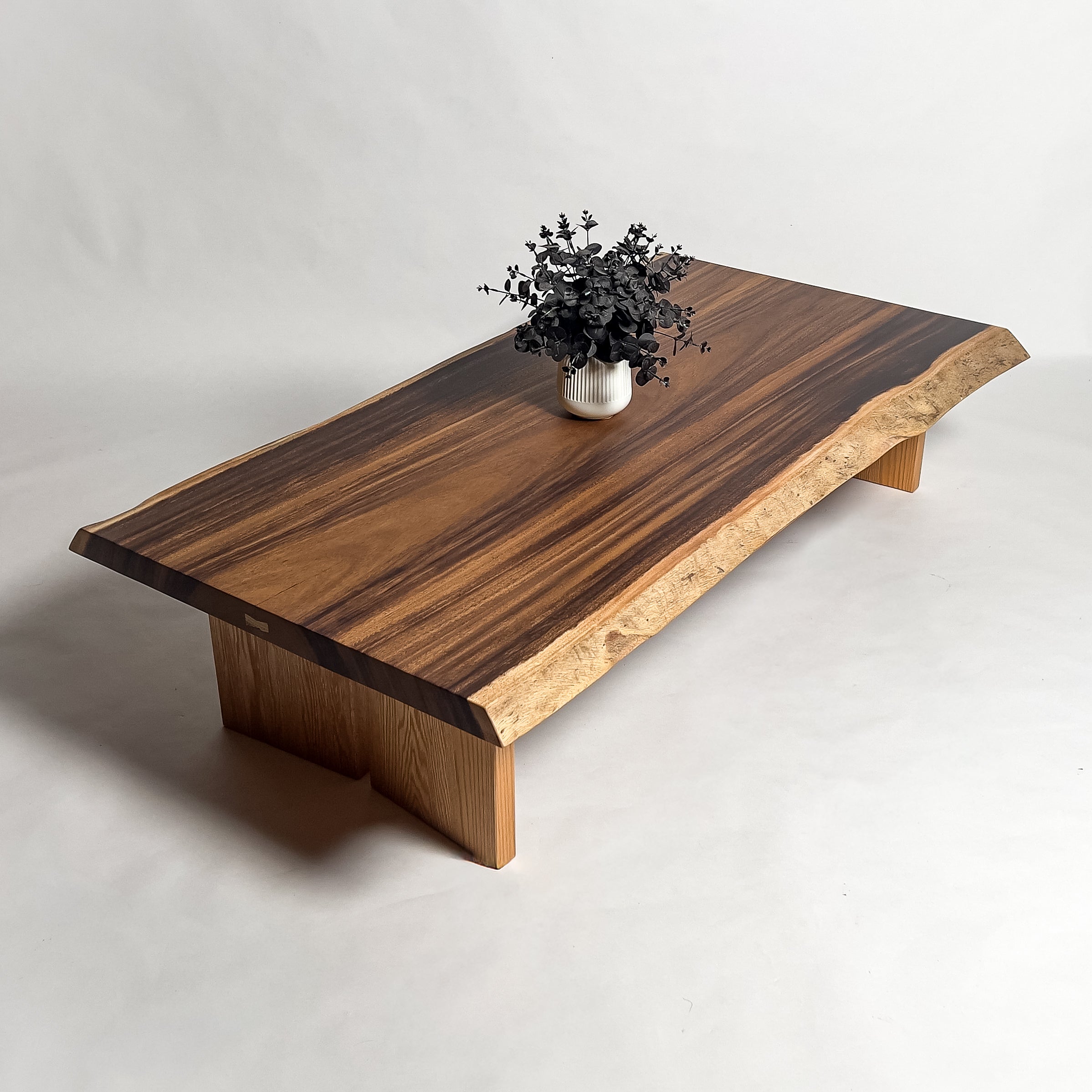 No.2141　モンキーポッド/一枚板リビングテーブル