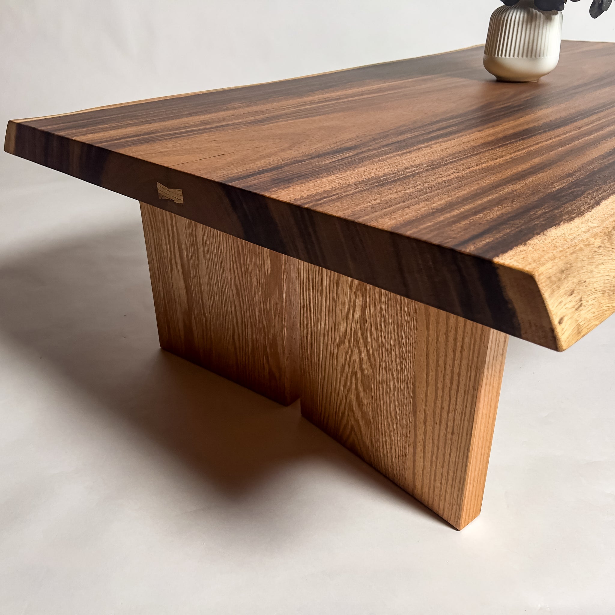 No.2141　モンキーポッド/一枚板リビングテーブル