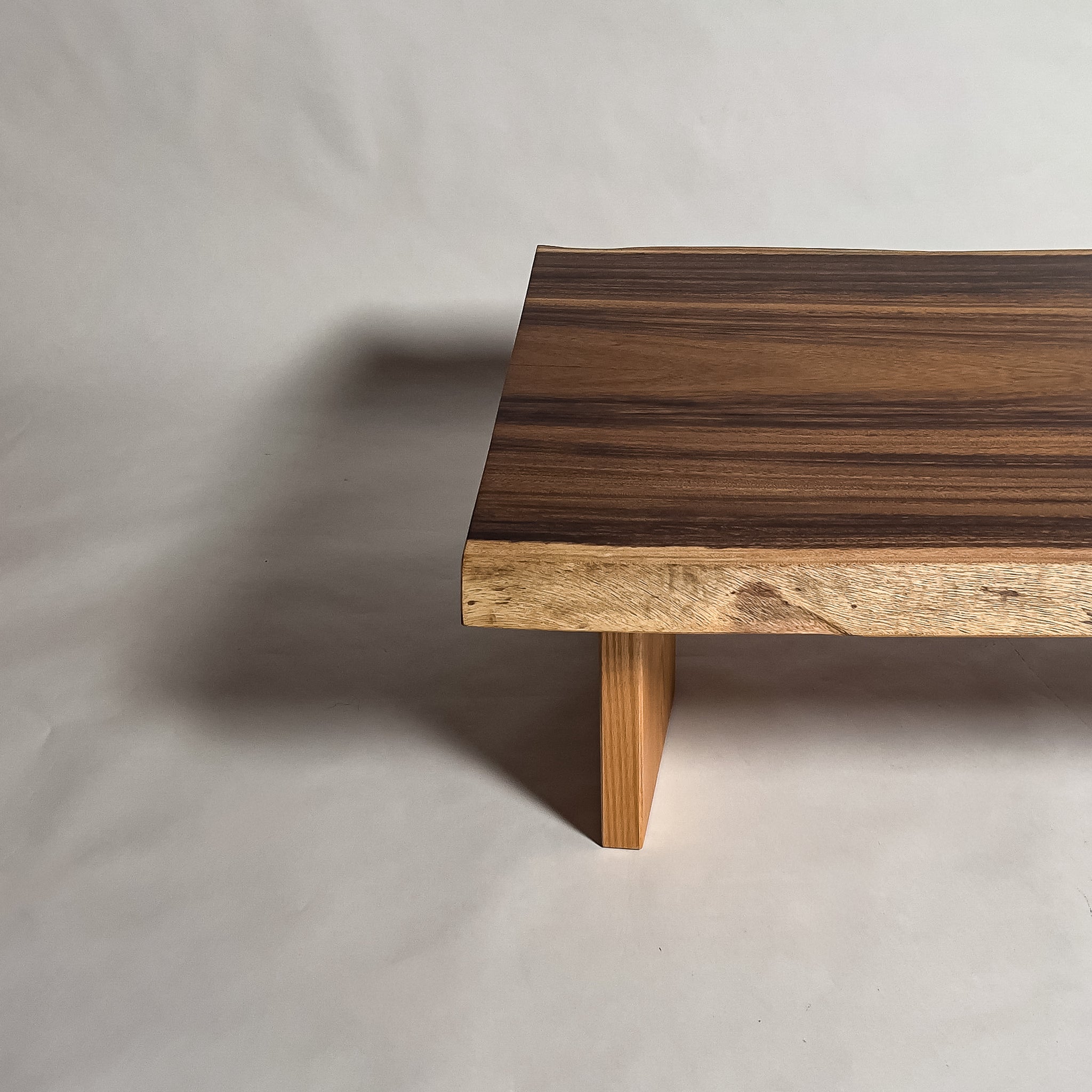 No.2141　モンキーポッド/一枚板リビングテーブル