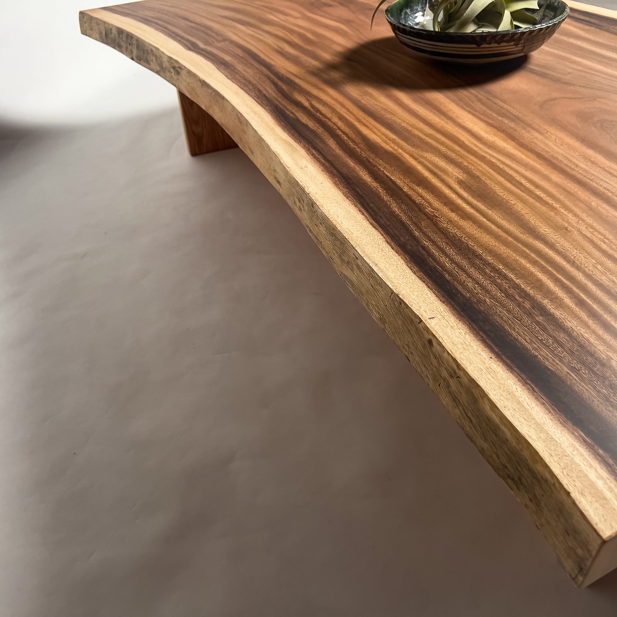 No.2142　モンキーポッド/一枚板リビングテーブル