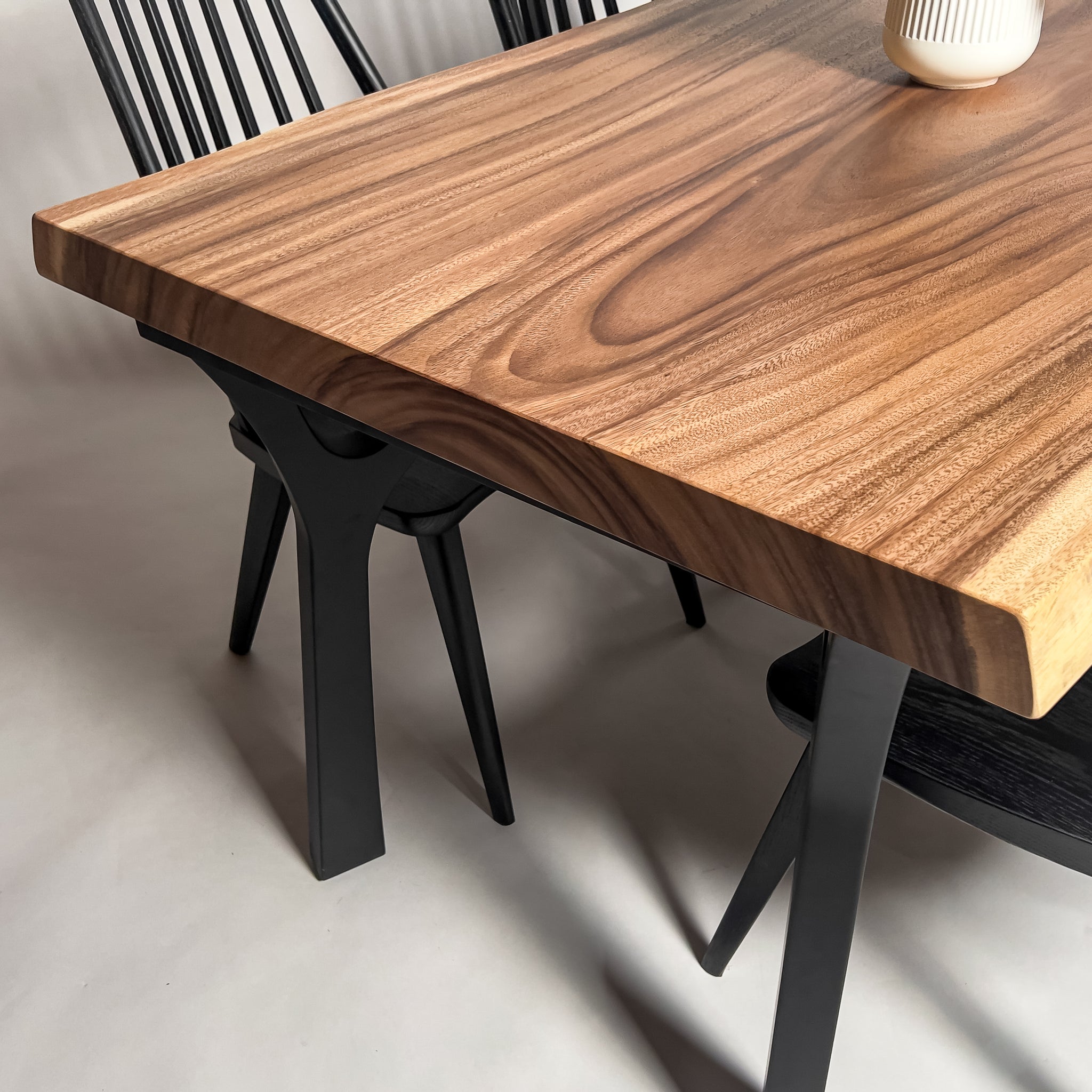 No.2153　モンキーポッド/一枚板ダイニングテーブル