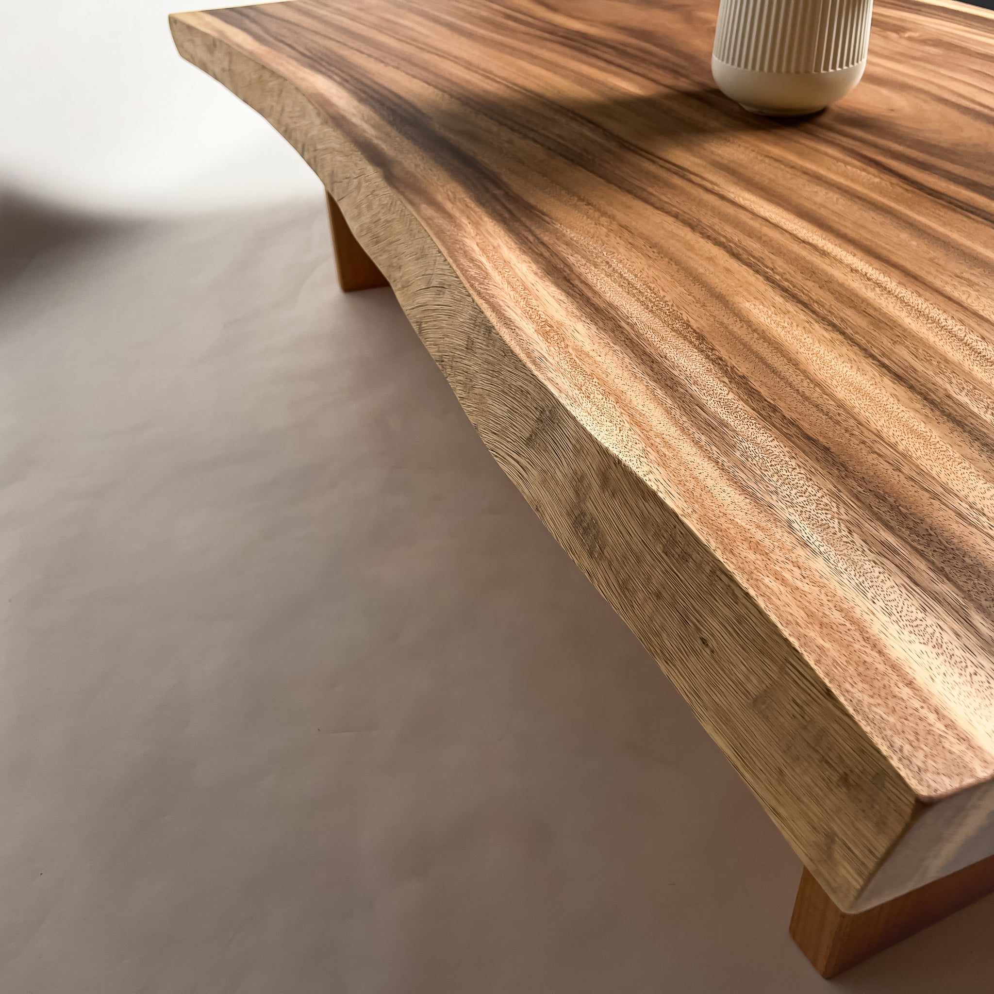 No.2153　モンキーポッド/一枚板センターテーブル