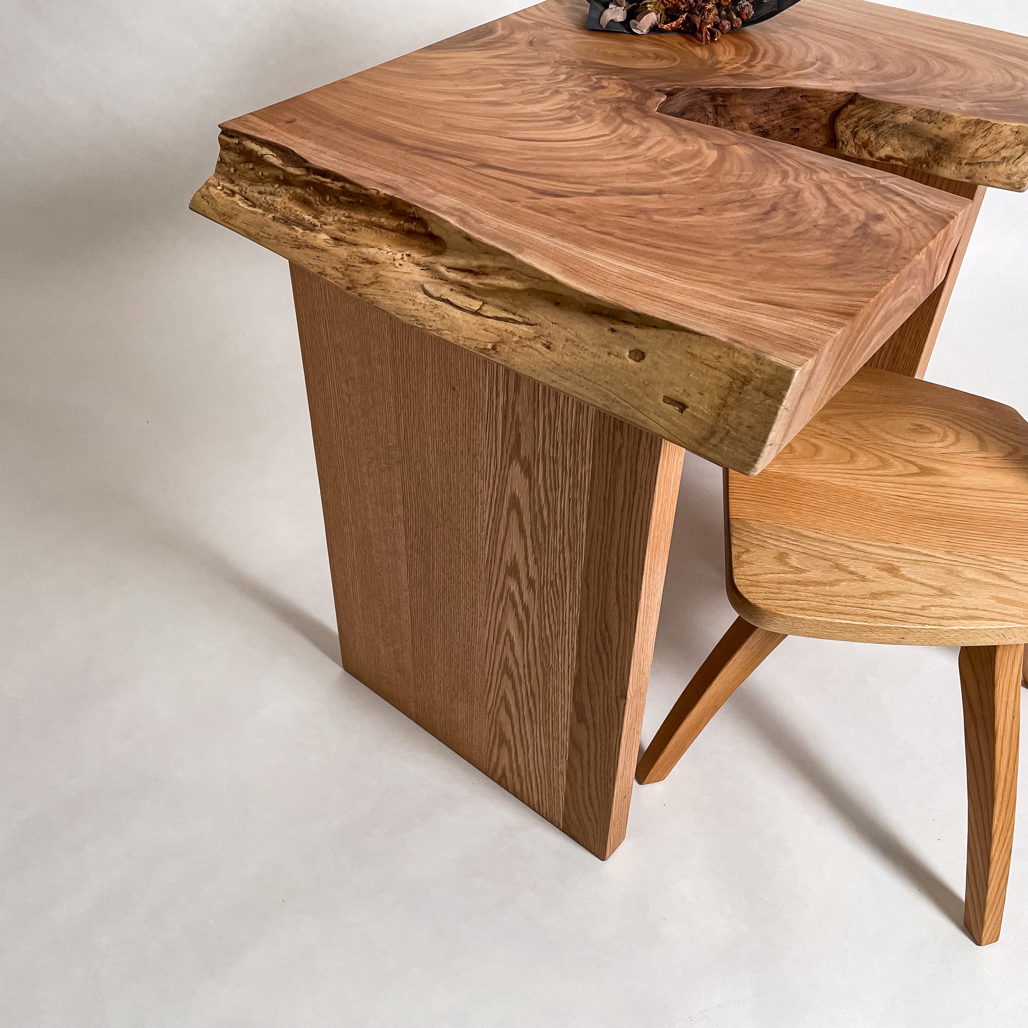 No.2061　欅（けやき）/一枚板デスク