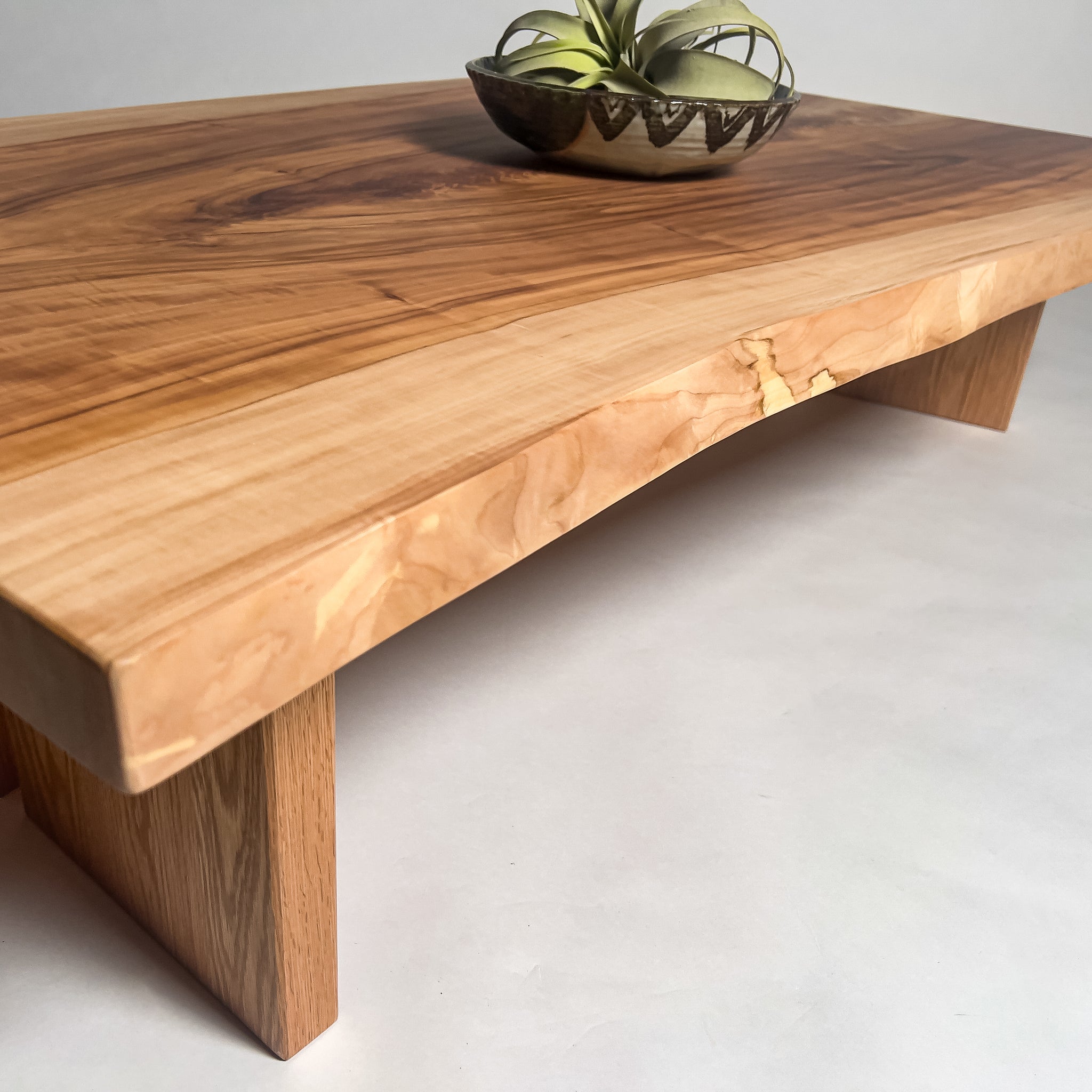 No.2184　栃（とち）/一枚板リビングテーブル