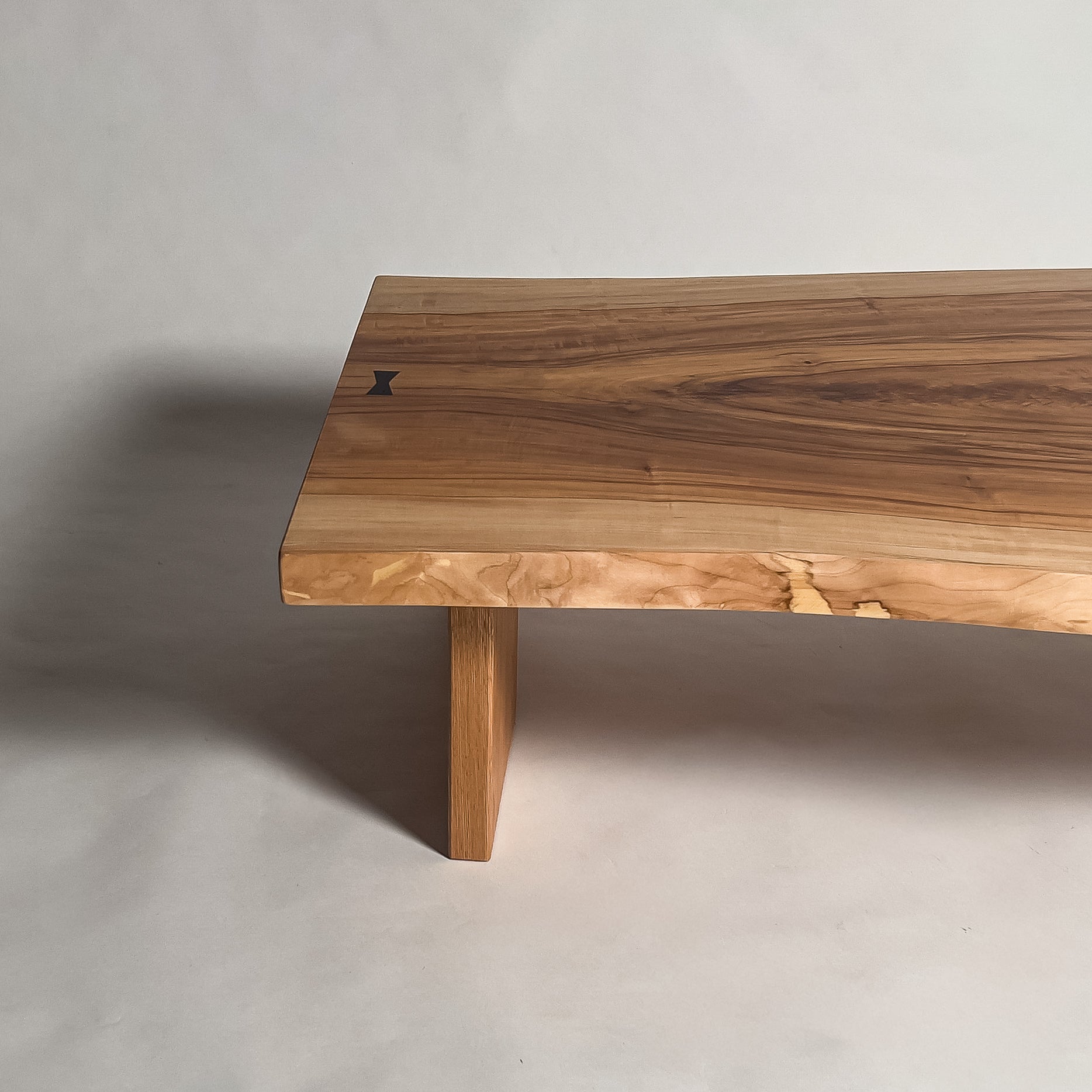 No.2184　栃（とち）/一枚板リビングテーブル