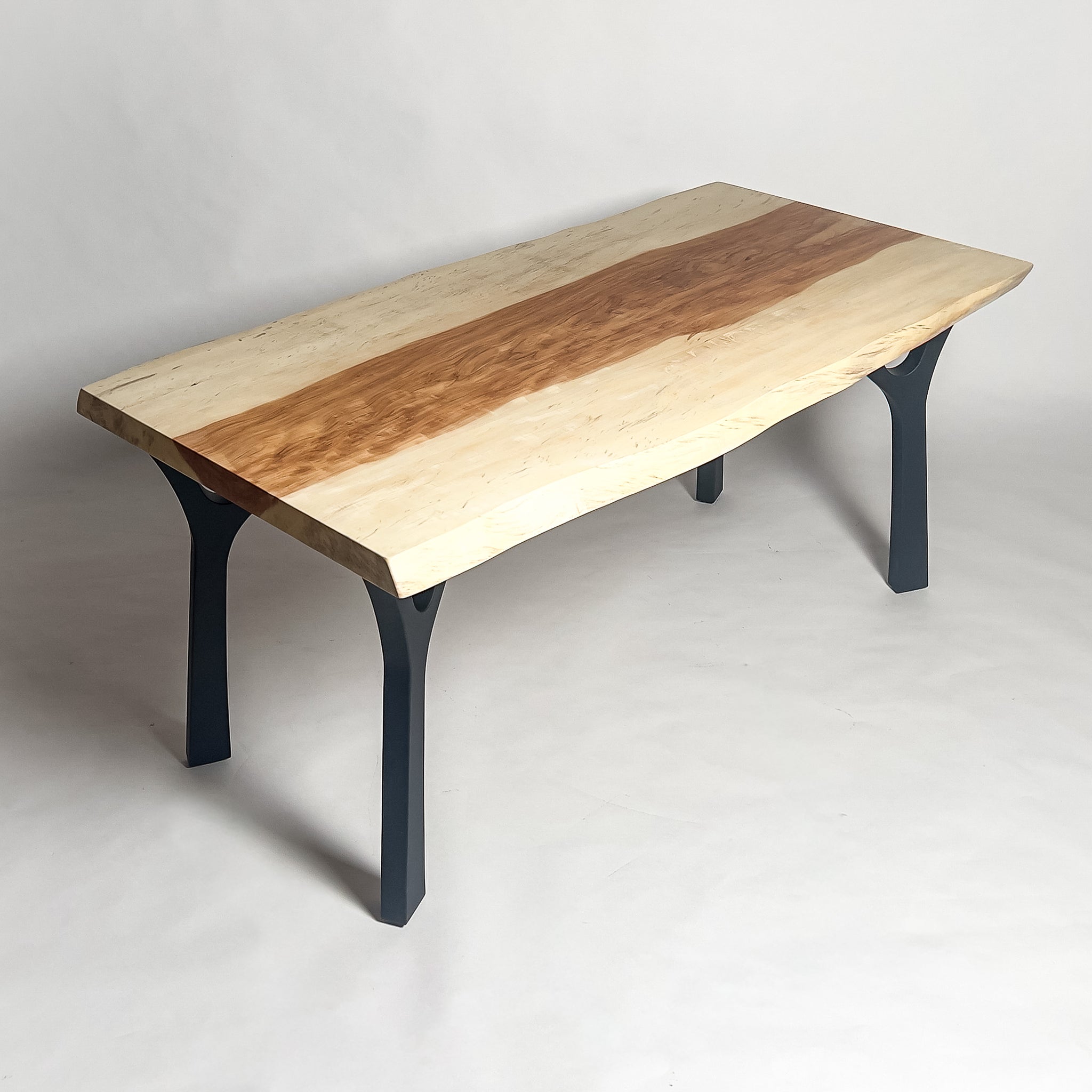 No.2182　栃（とち）/一枚板ダイニングテーブル