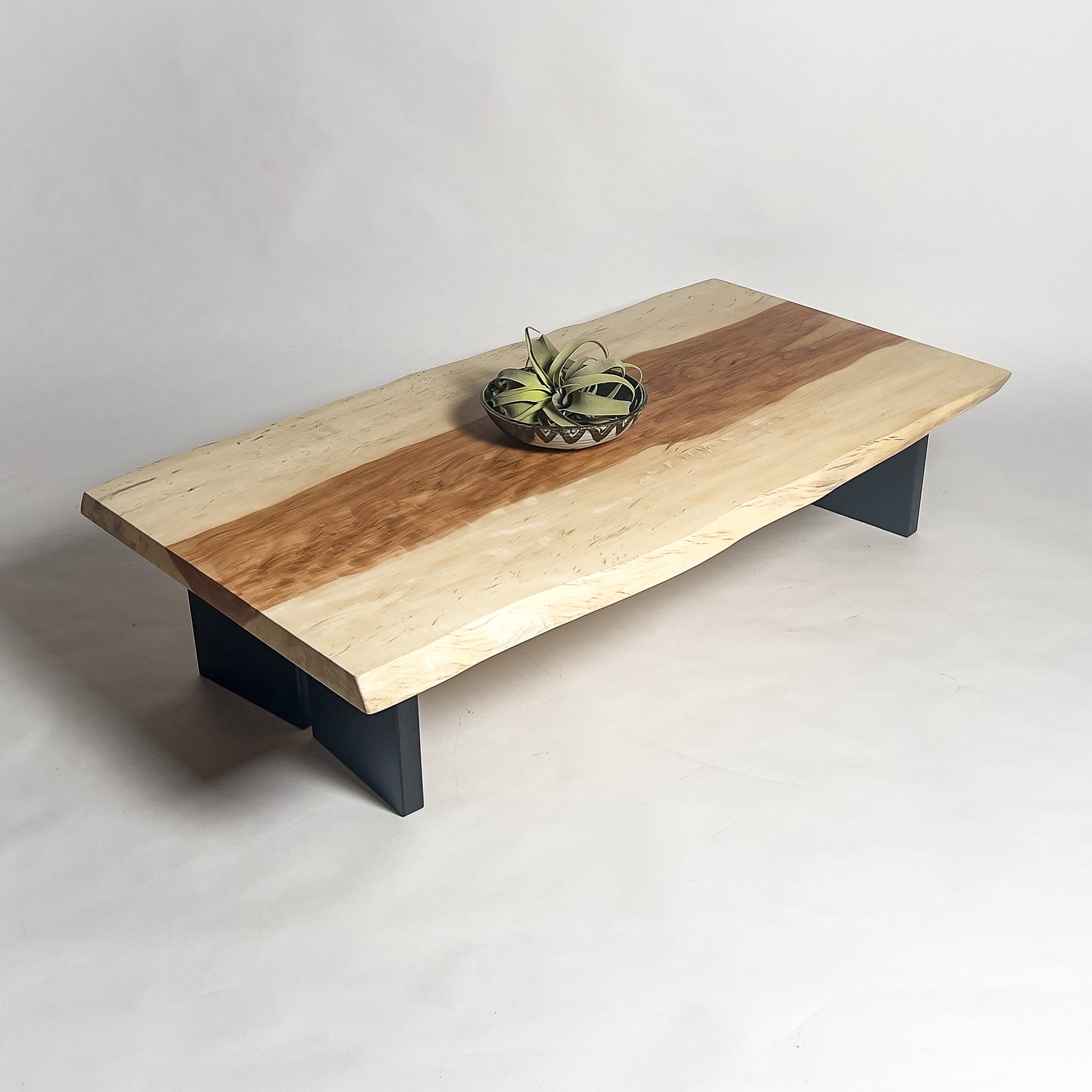 No.2182　栃（とち）/一枚板リビングテーブル