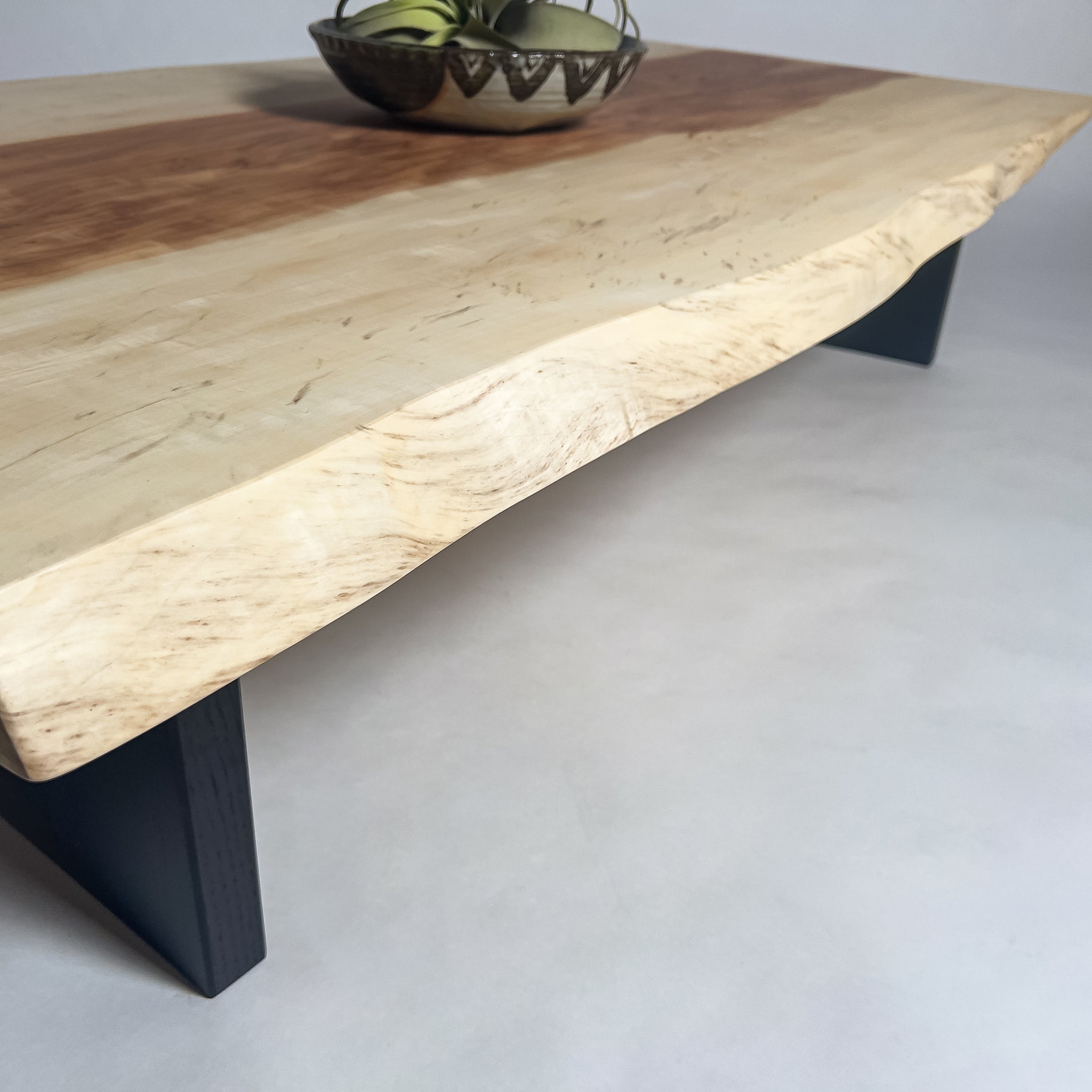 No.2182　栃（とち）/一枚板リビングテーブル