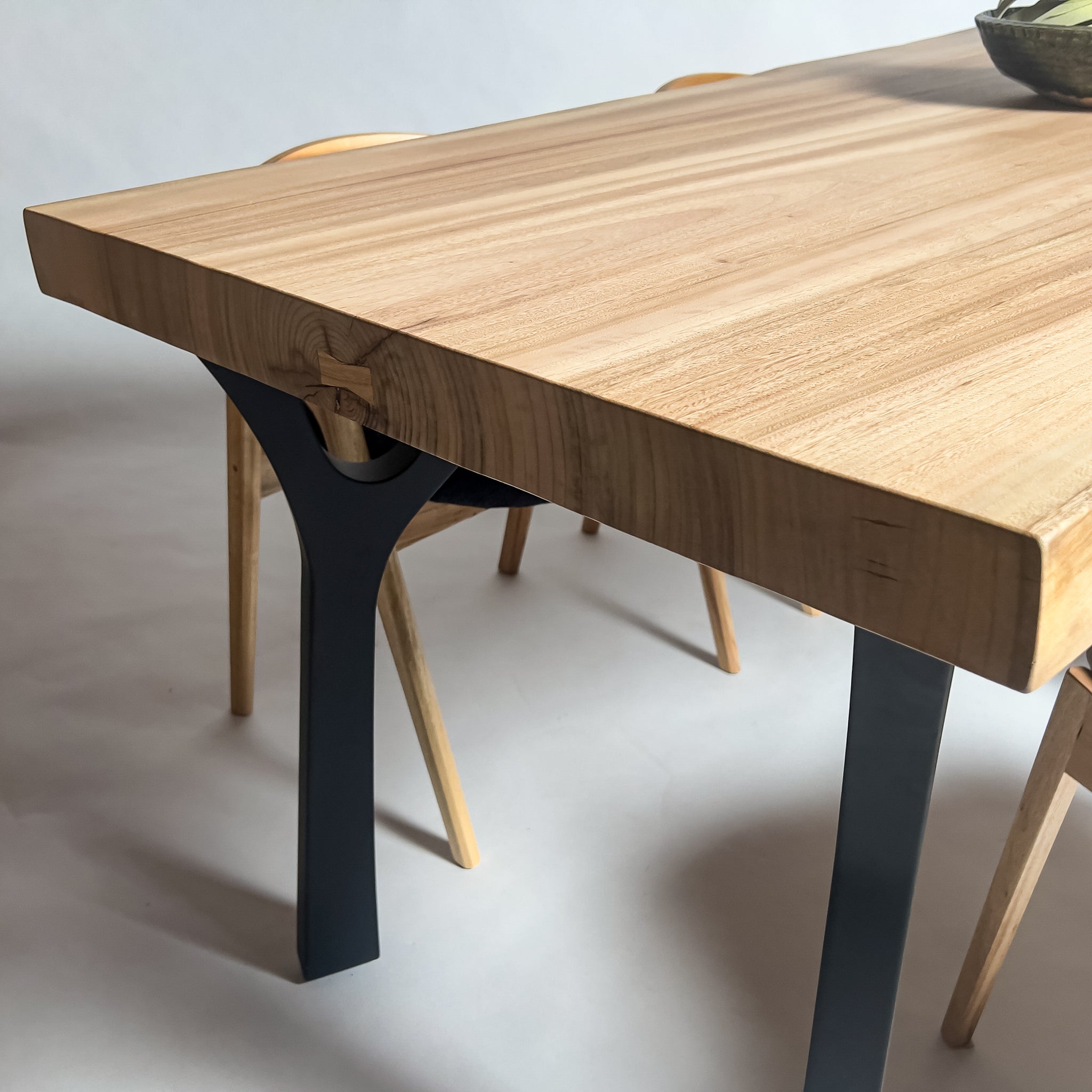 No.2163　楠（くす）/一枚板ダイニングテーブル