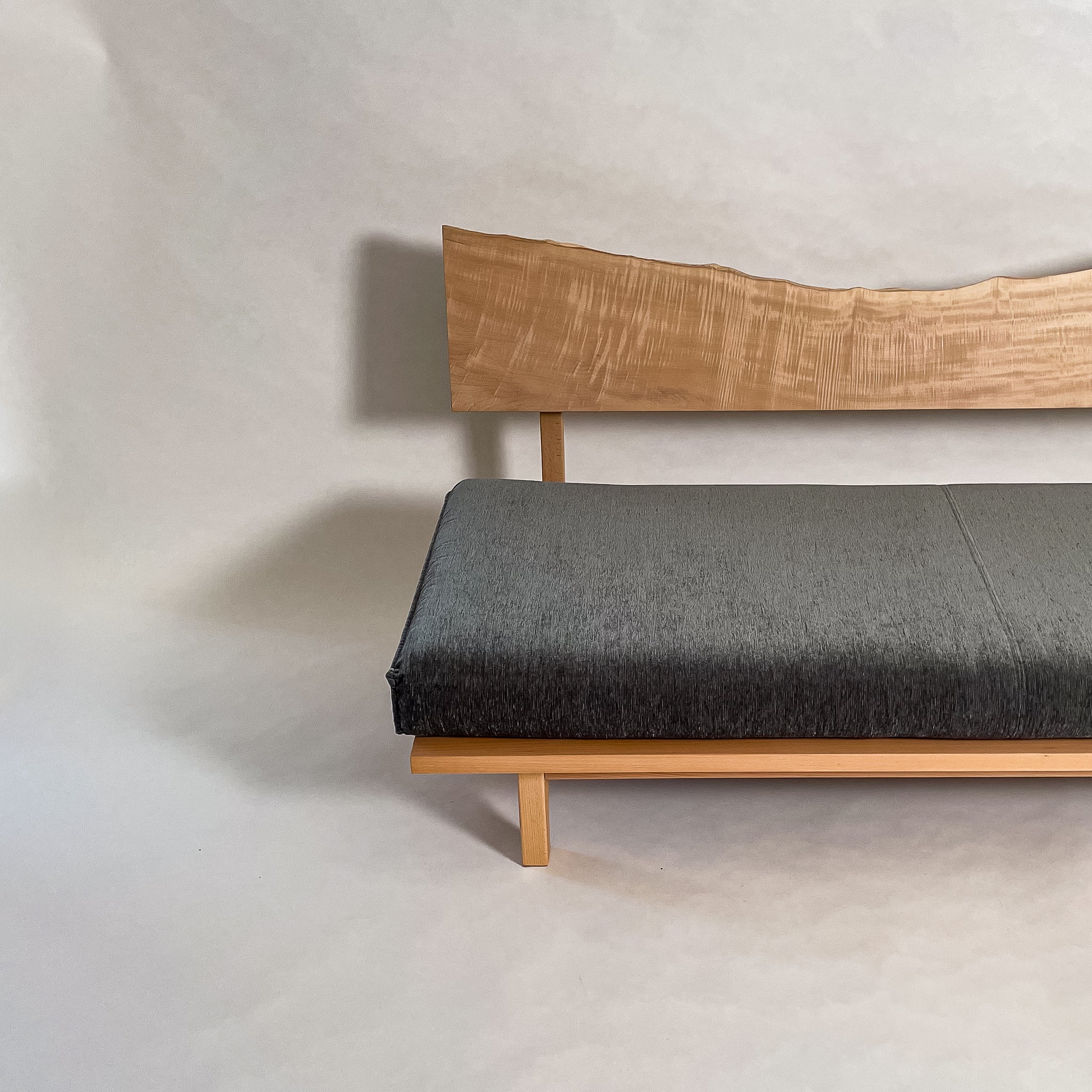 栃 無垢材 一枚板ソファ 3人掛け 横左半分 クッションなし