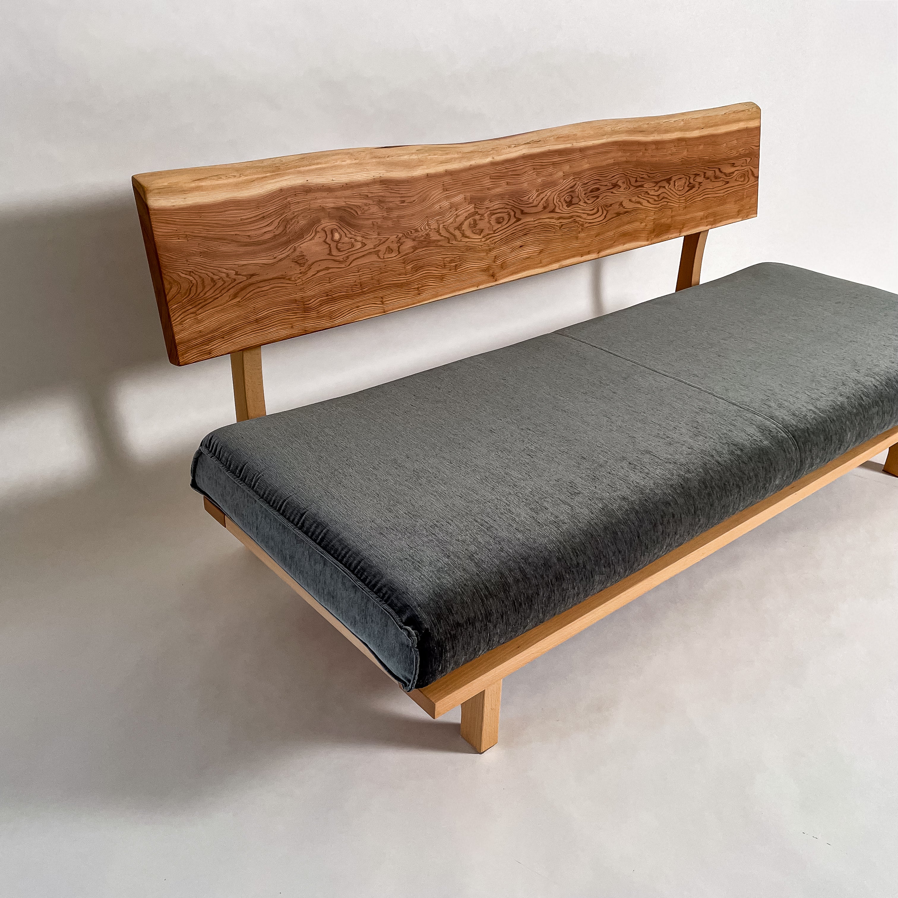 No.1990N3　吉野杉（よしのすぎ）/天然無垢 一枚板ソファ