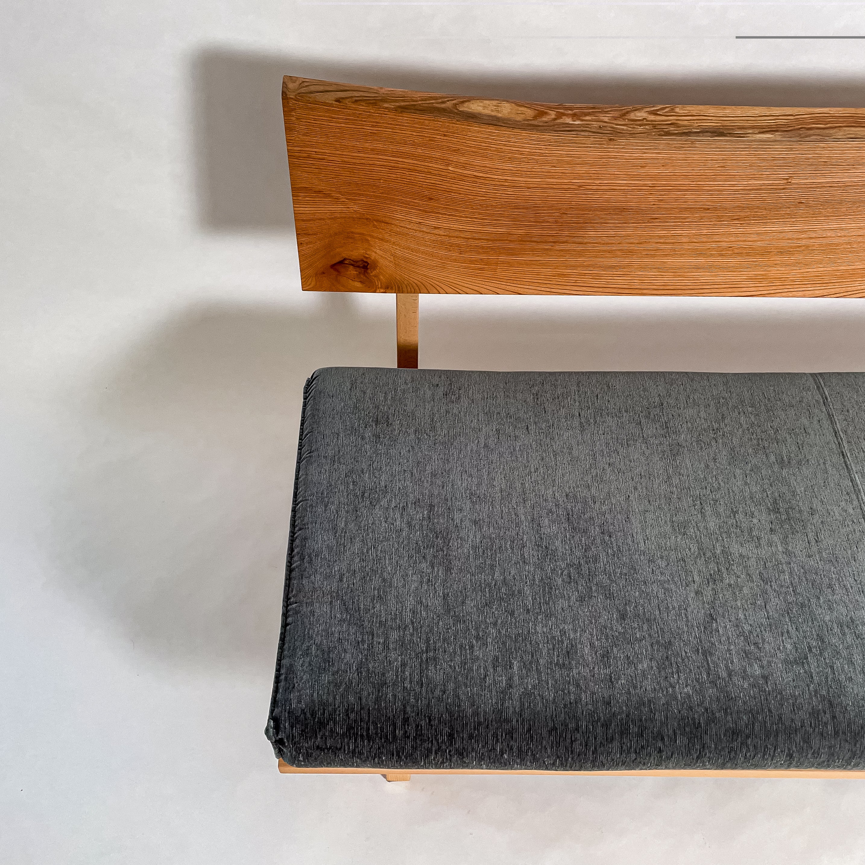 欅 無垢材 一枚板ソファ 3人掛け 横左半分 クッションなし