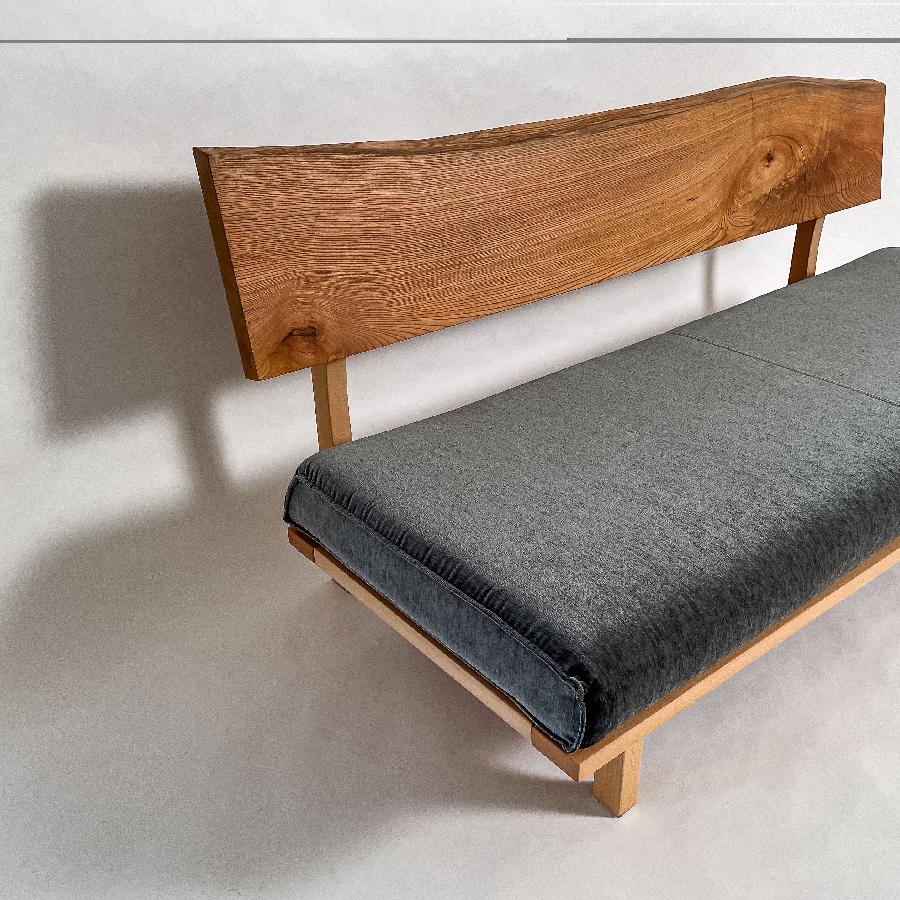 No.2021N3　欅（けやき）/天然無垢 一枚板ソファ