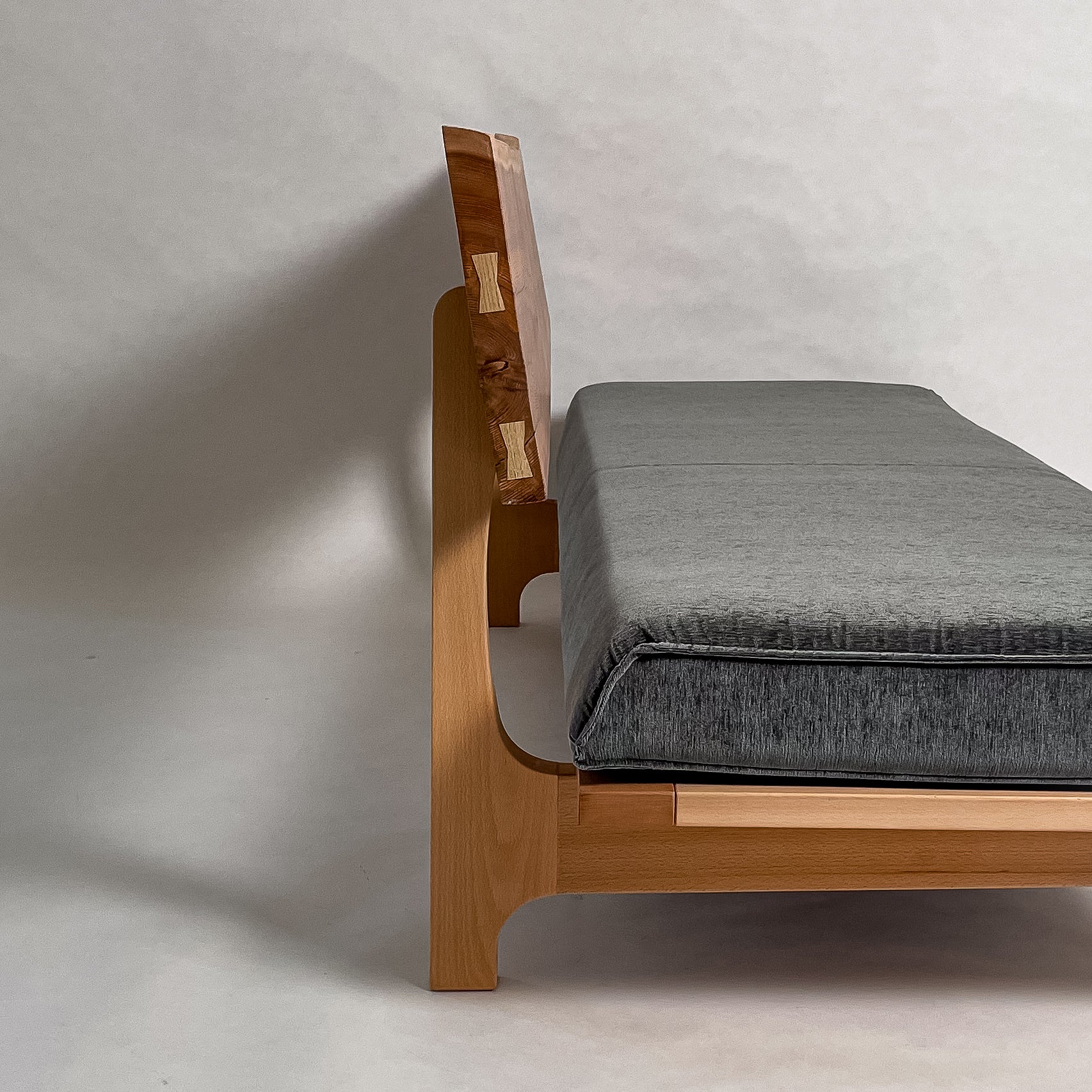 No.2010N3　吉野杉（よしのすぎ）/天然無垢 一枚板ソファ