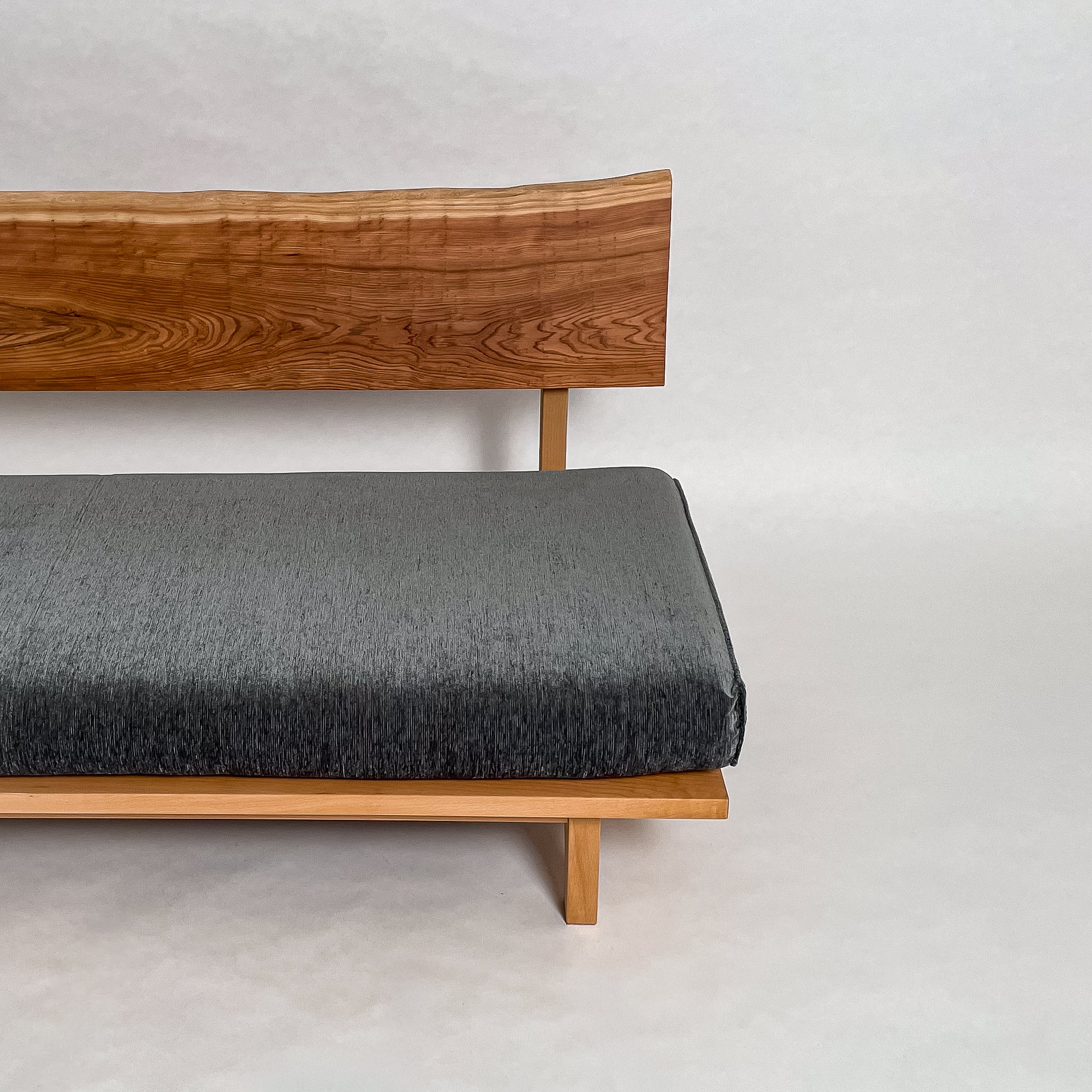 吉野杉 無垢材 一枚板ソファ 3人掛け 横右半分 クッションなし