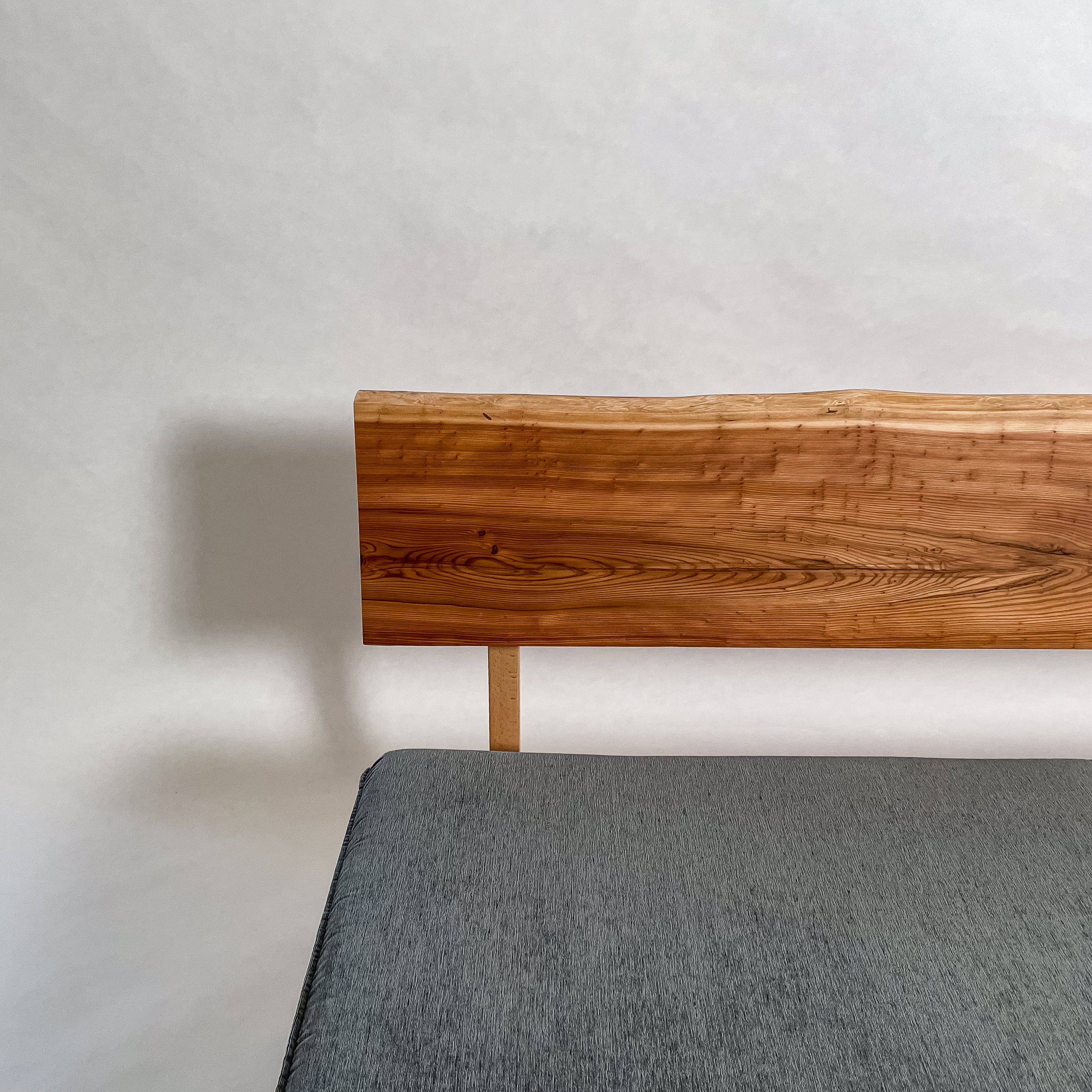 No.2010N3　吉野杉（よしのすぎ）/天然無垢 一枚板ソファ