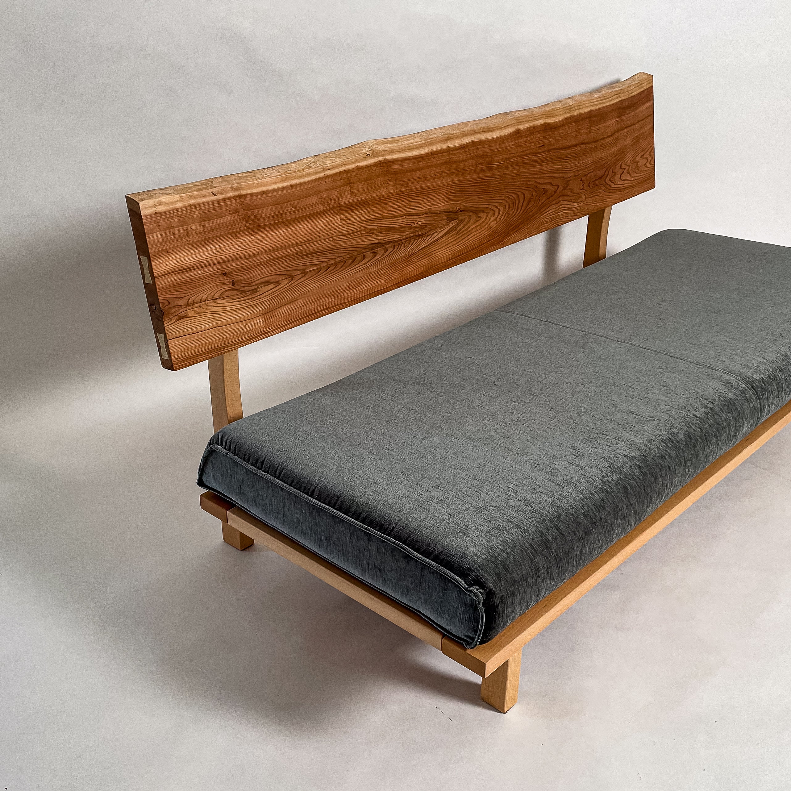 No.2010N3　吉野杉（よしのすぎ）/天然無垢 一枚板ソファ