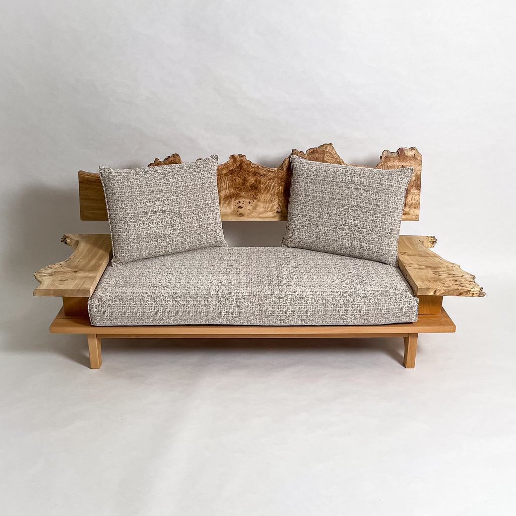 ポプラ 木フレーム 一枚板ソファ 2人掛け 横 クッション斜め