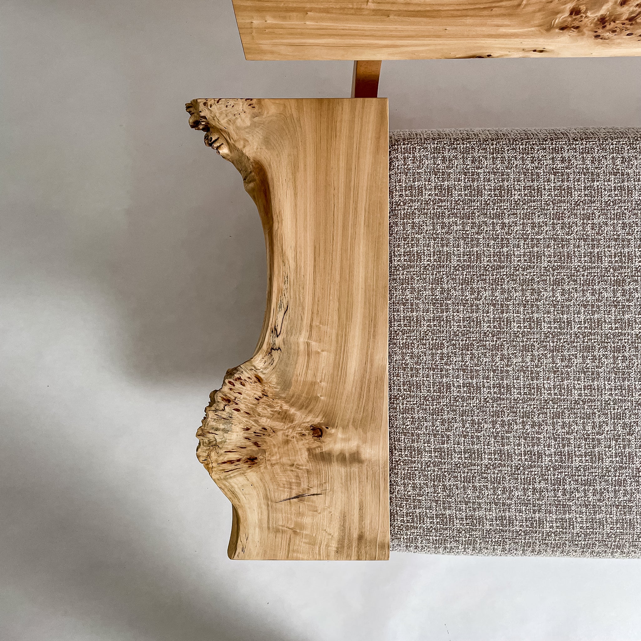 ポプラ 木フレーム 一枚板ソファ 2人掛け 左アーム 肘置き 真上