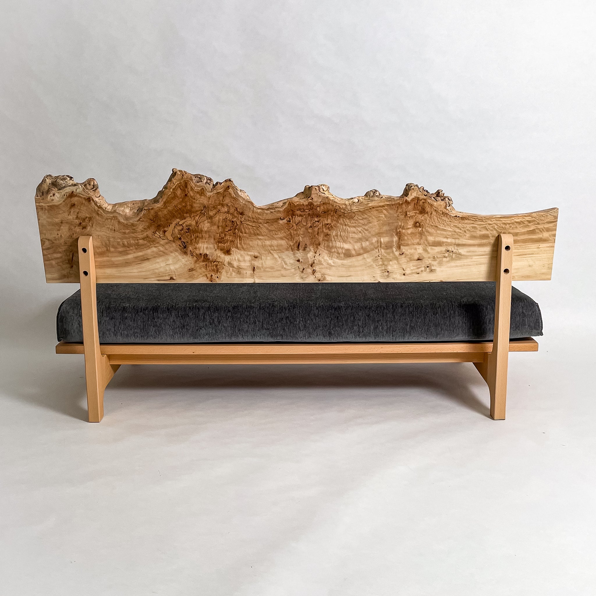 ポプラ 木フレーム 一枚板ソファ 3人掛け 背面 クッションなし