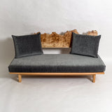 ポプラ 木フレーム 一枚板ソファ 3人掛け 横 クッション斜め