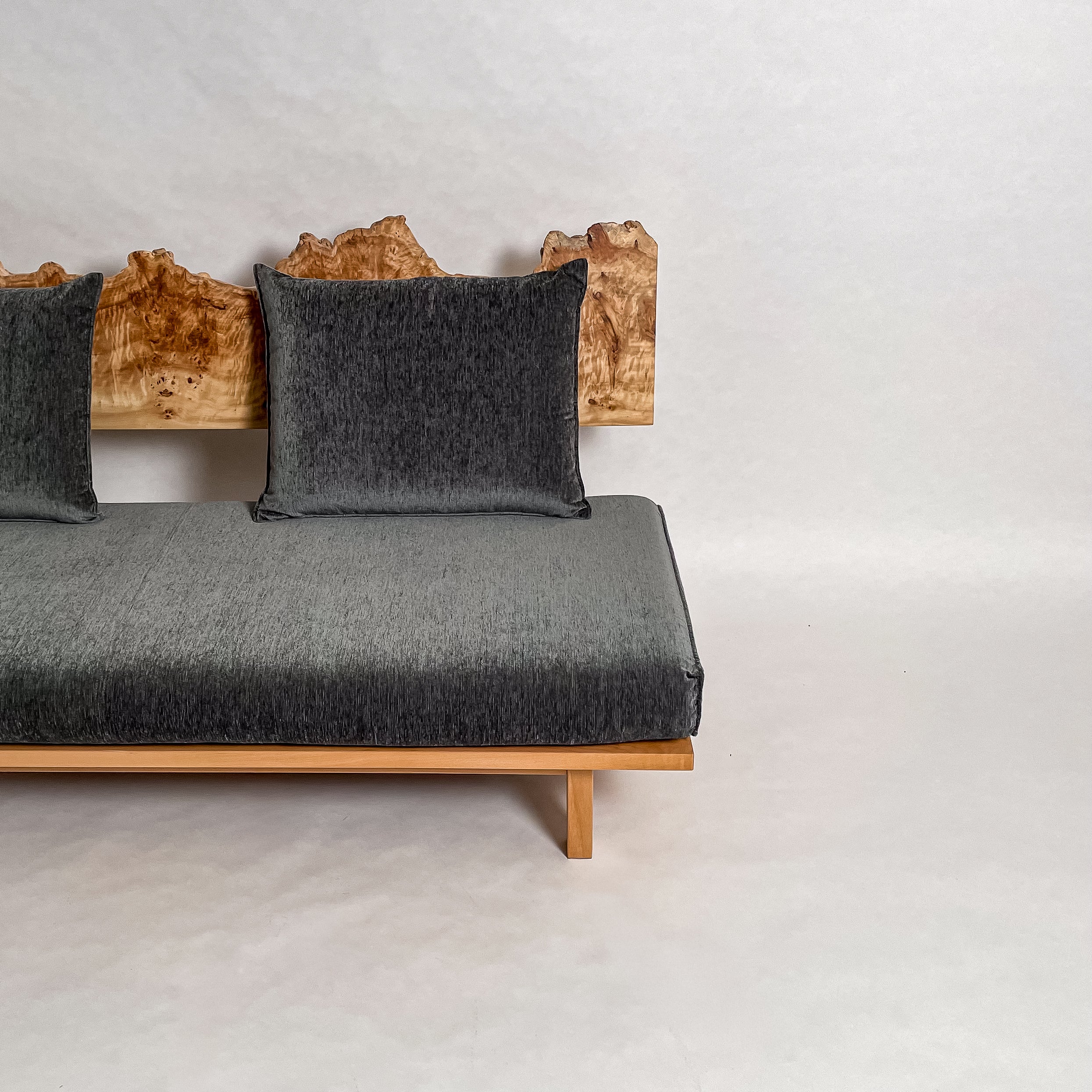 ポプラ 木フレーム 一枚板ソファ 3人掛け 横右半分 クッションあり