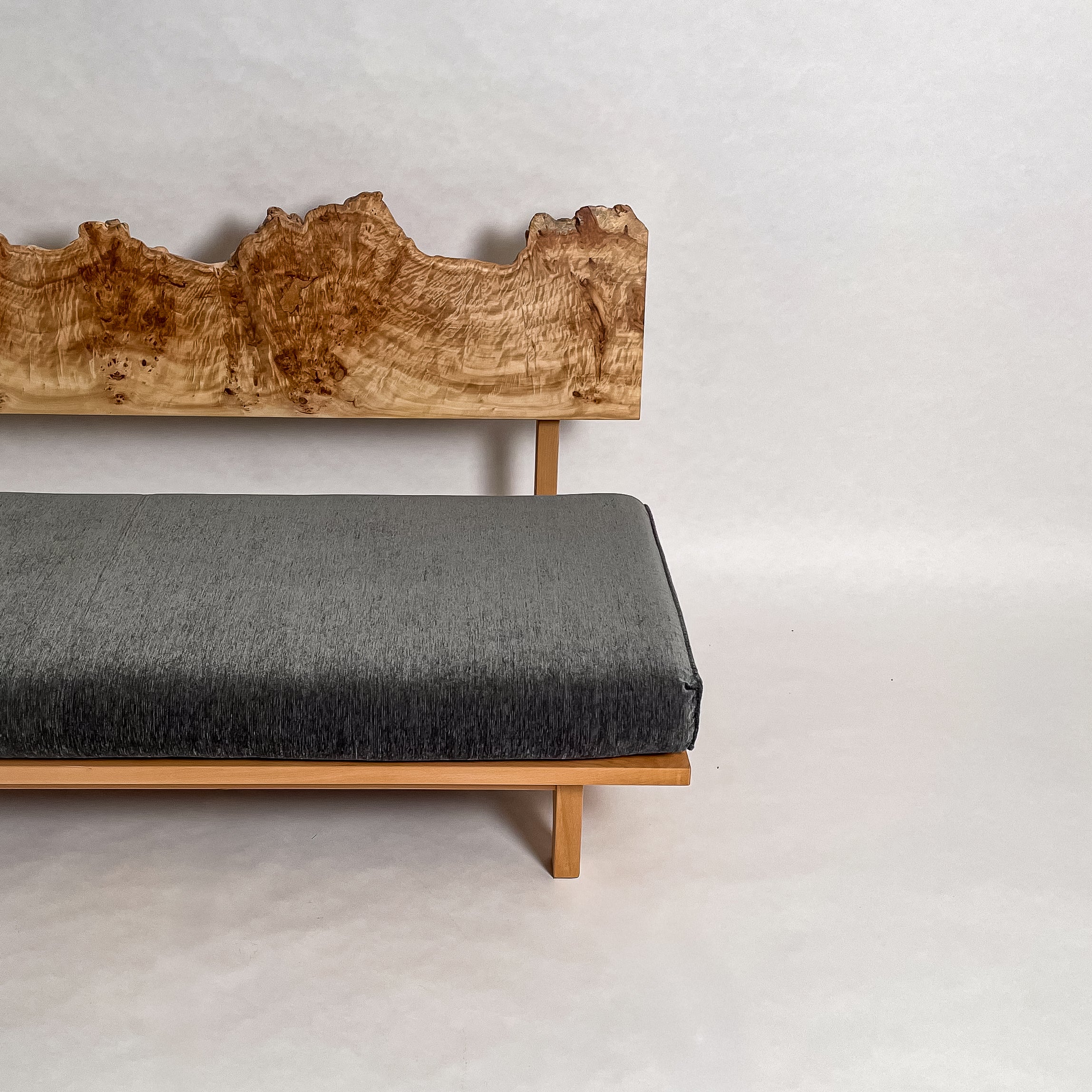 ポプラ 木フレーム 一枚板ソファ 3人掛け 横右半分 クッションなし